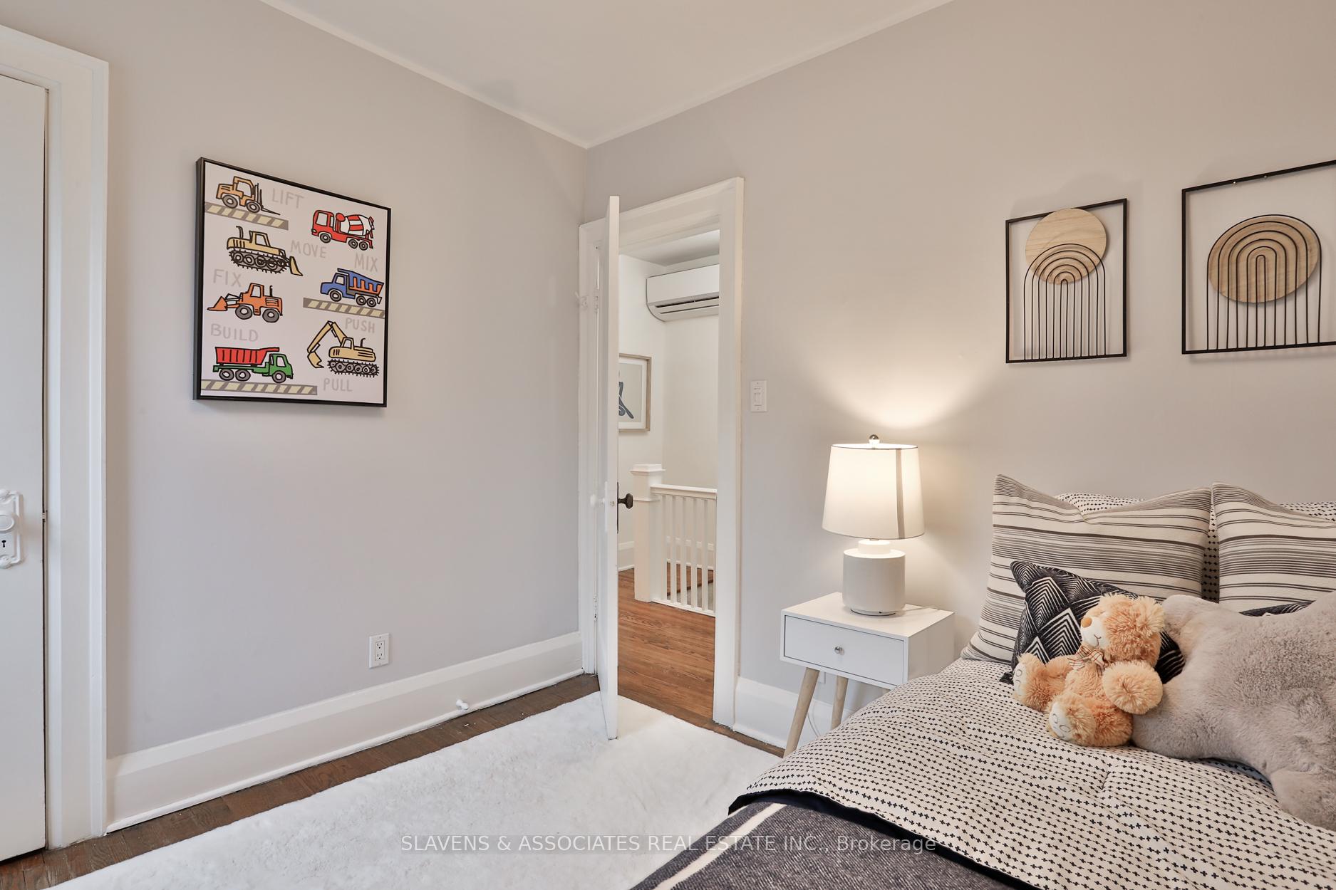 Photo 16 of 50 Jedburgh Road, Toronto, Lawrence Park North — HOMEH