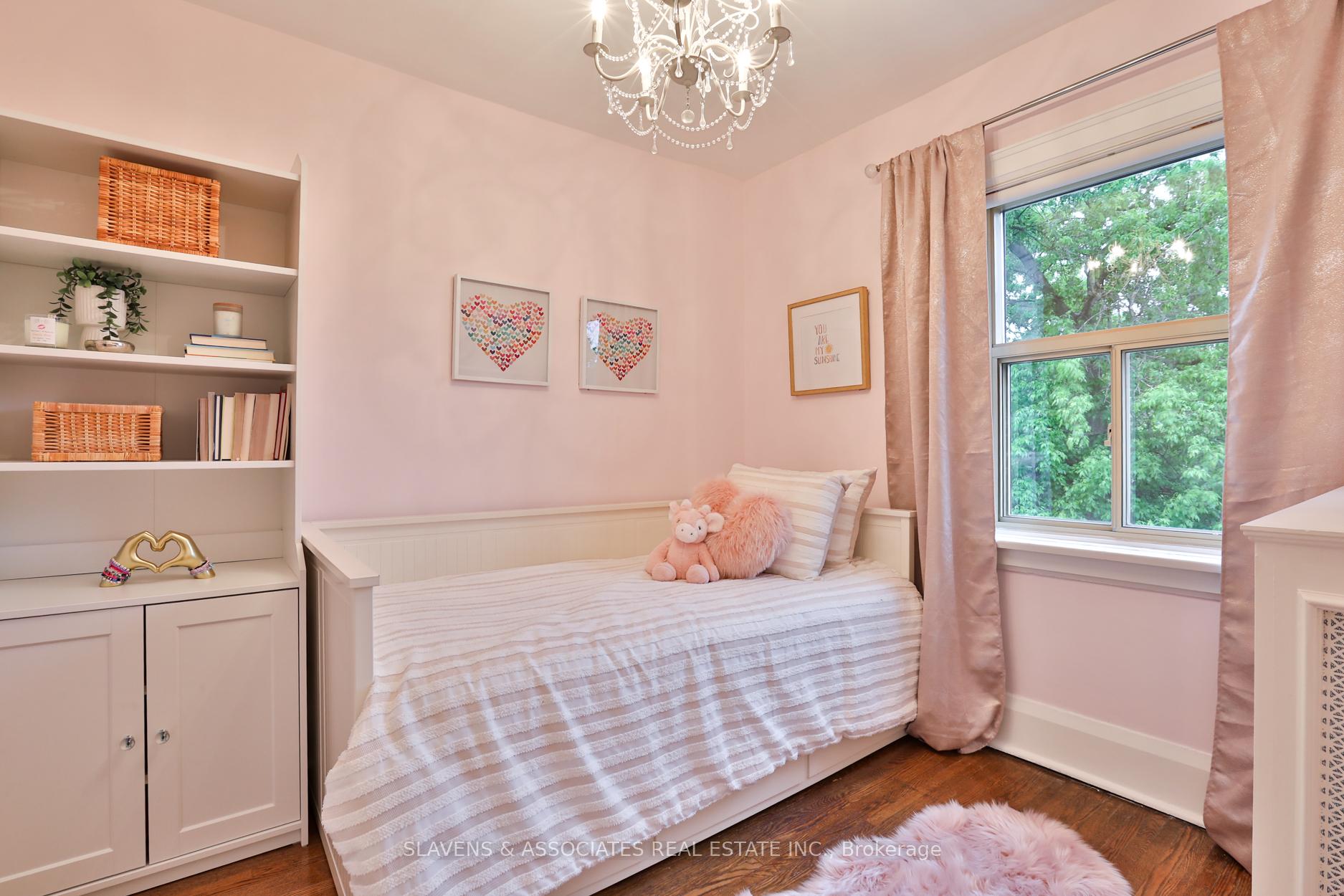 Photo 17 of 50 Jedburgh Road, Toronto, Lawrence Park North — HOMEH