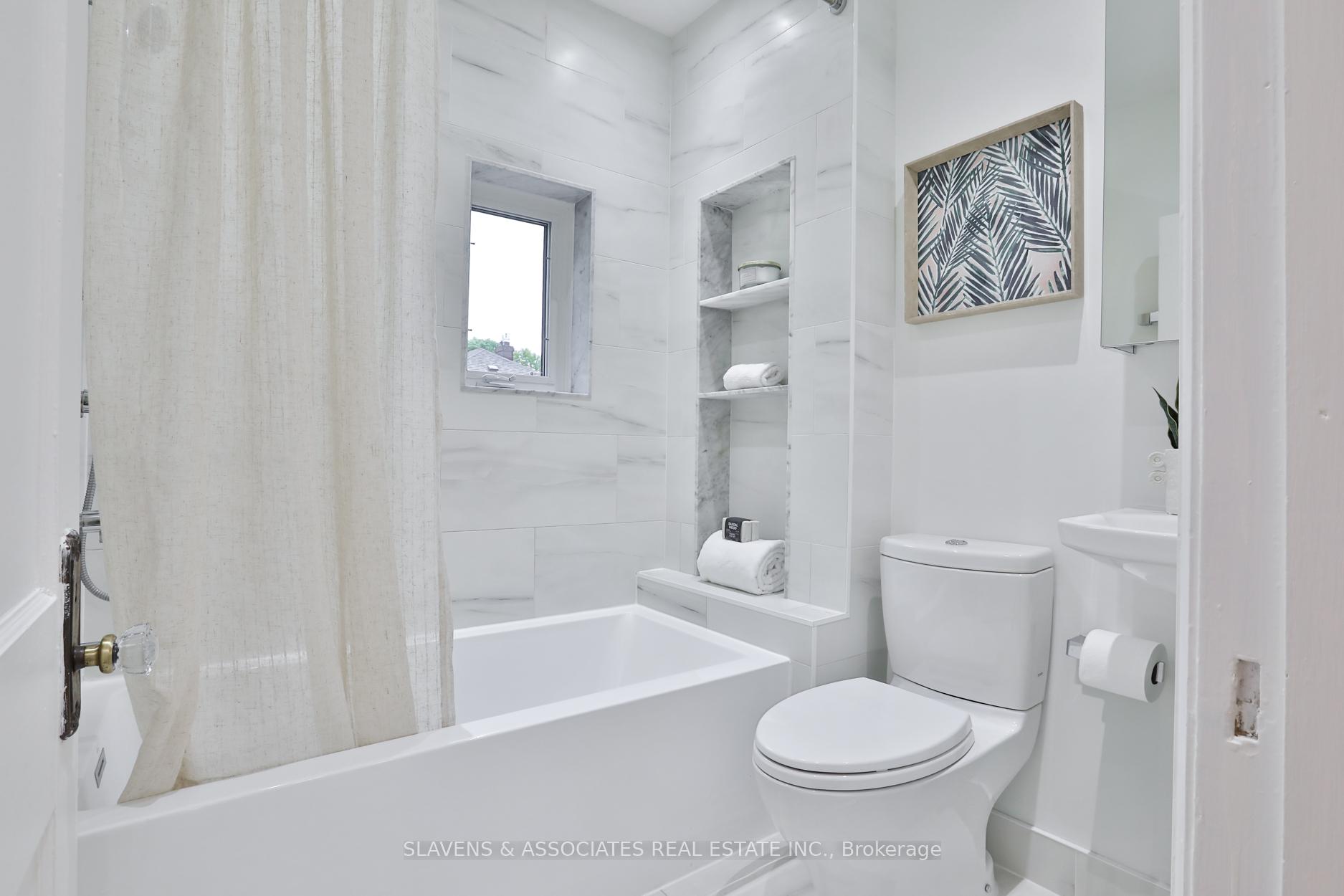 Photo 19 of 50 Jedburgh Road, Toronto, Lawrence Park North — HOMEH