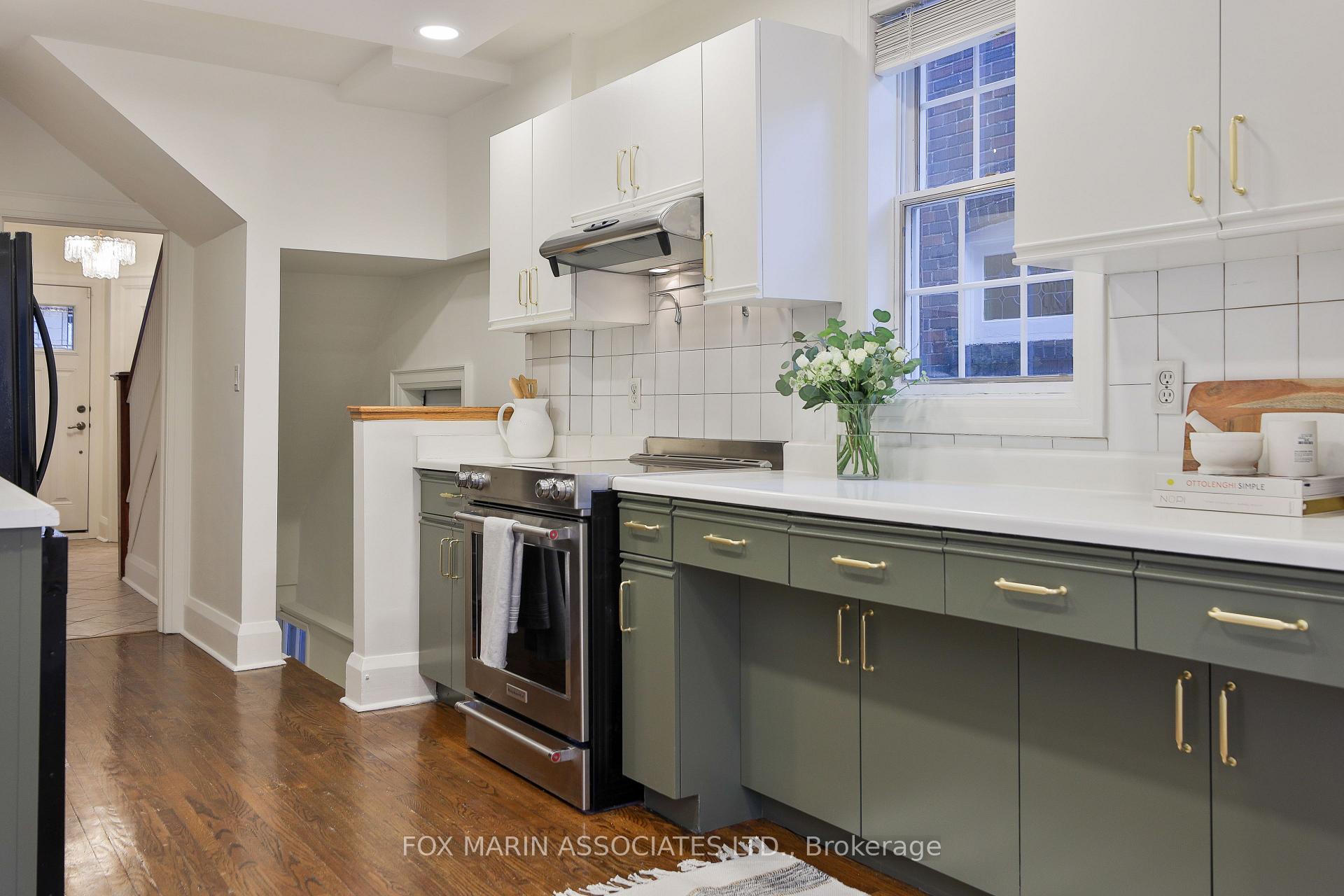 Photo 11 of 134 Colin Avenue, Toronto, Yonge-Eglinton — HOMEH