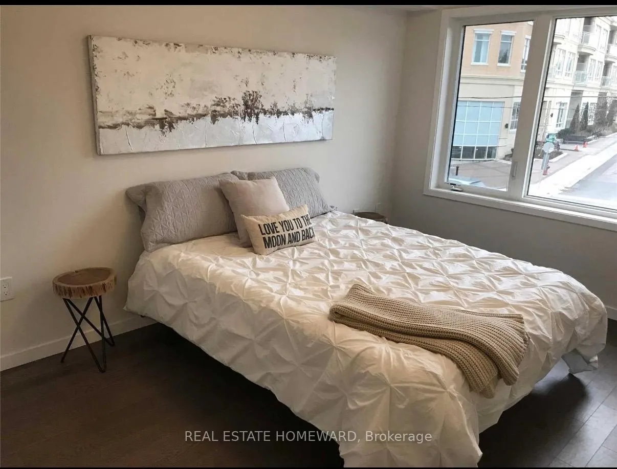 Photo 3 of 123-600 Alex Gardner Circle, Aurora, Aurora Village — HOMEH
