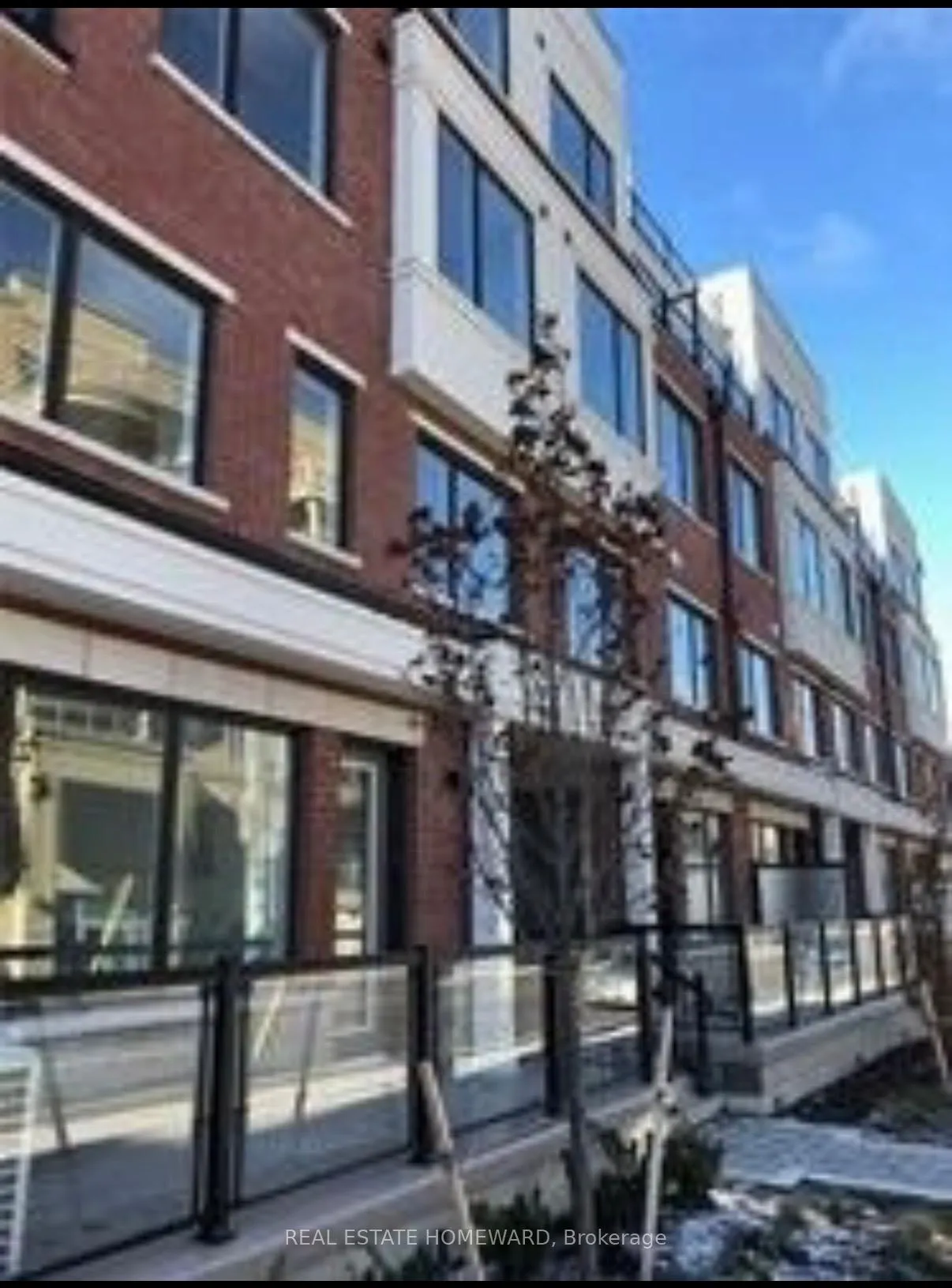 Photo 5 of 123-600 Alex Gardner Circle, Aurora, Aurora Village — HOMEH