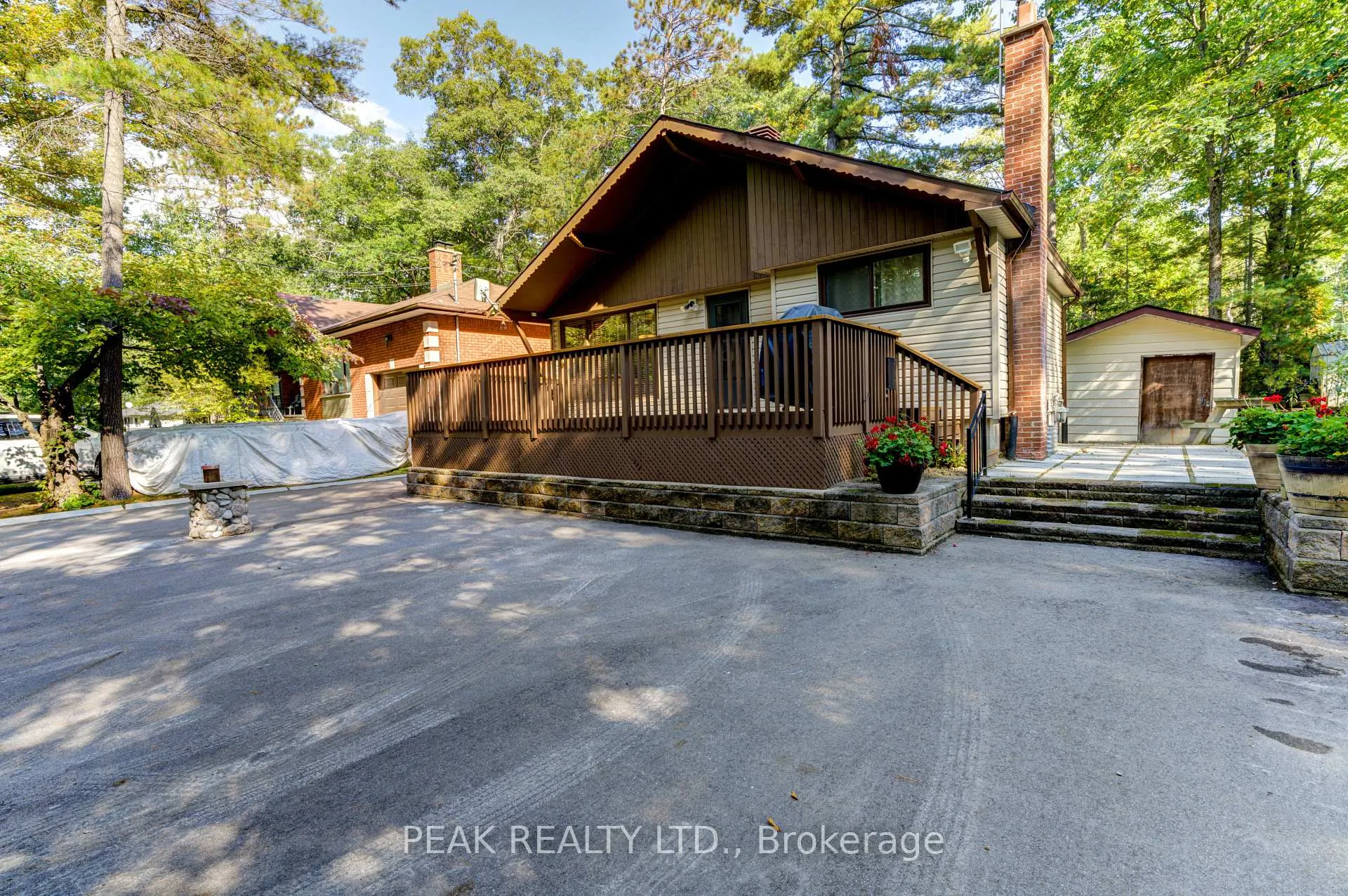 Photo 3 of 11 Glen Avenue S, Tiny, Rural Tiny — HOMEH