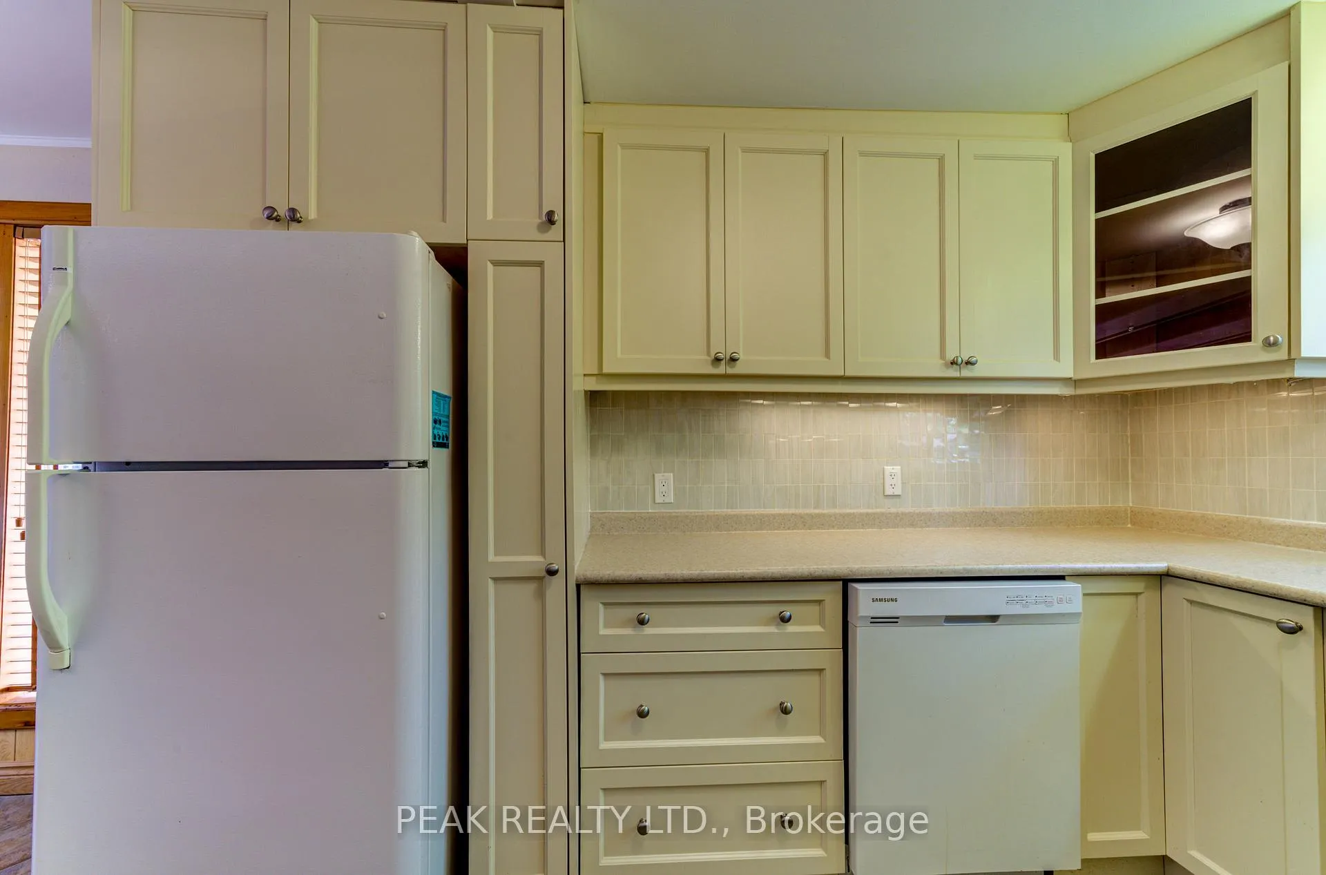 Photo 16 of 11 Glen Avenue S, Tiny, Rural Tiny — HOMEH