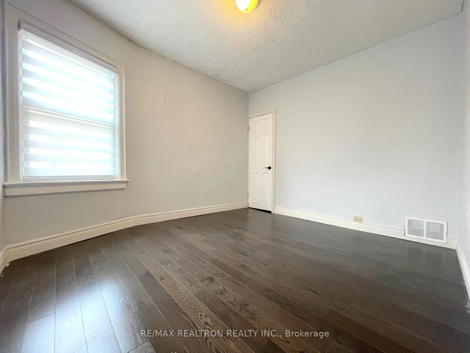 Photo 20 of Unit Upper, 165 Simpson Avenue, Toronto, North Riverdale — HOMEH