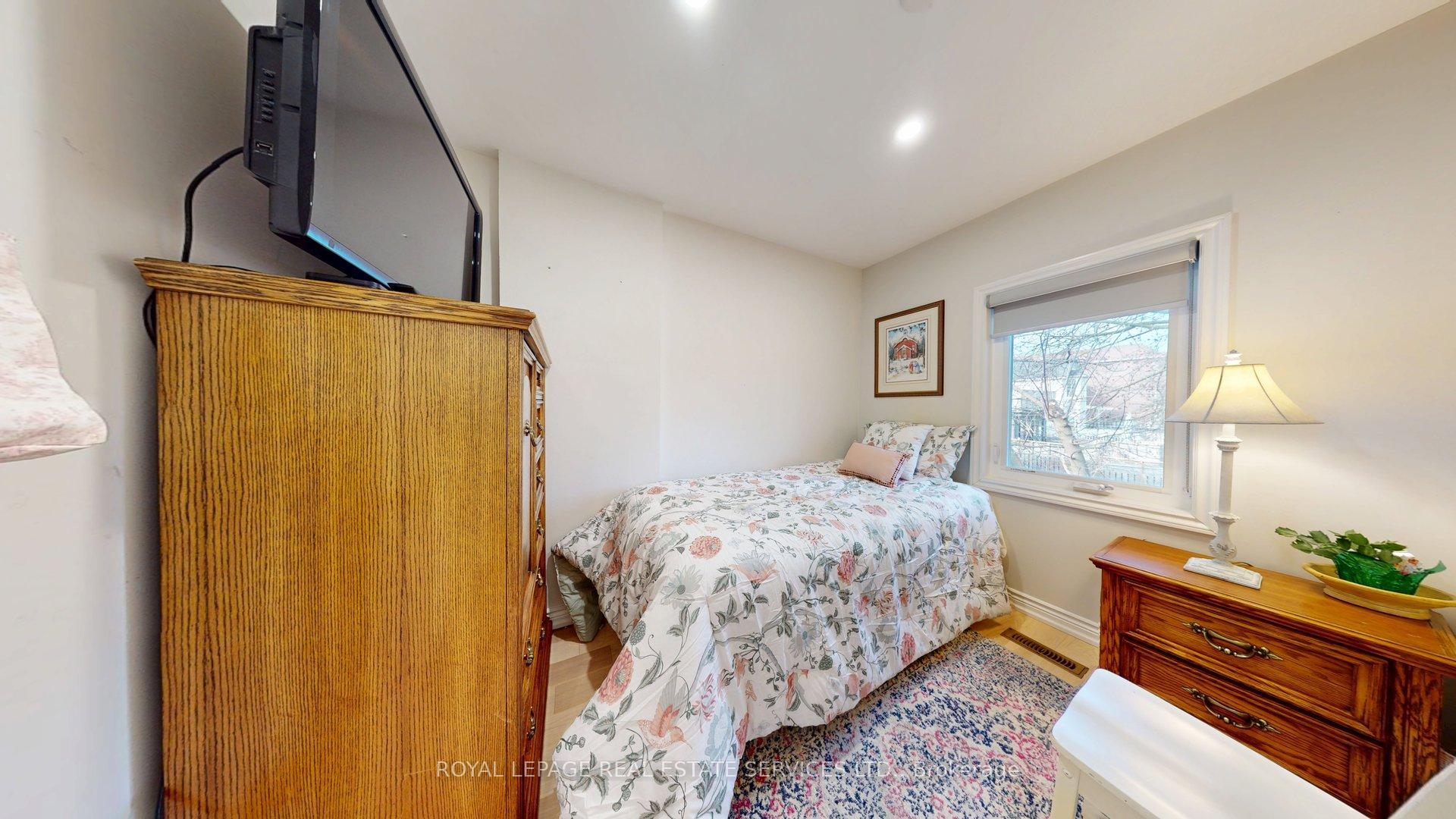 Photo 22 of 168 Ronan Avenue, Toronto, Lawrence Park North — HOMEH