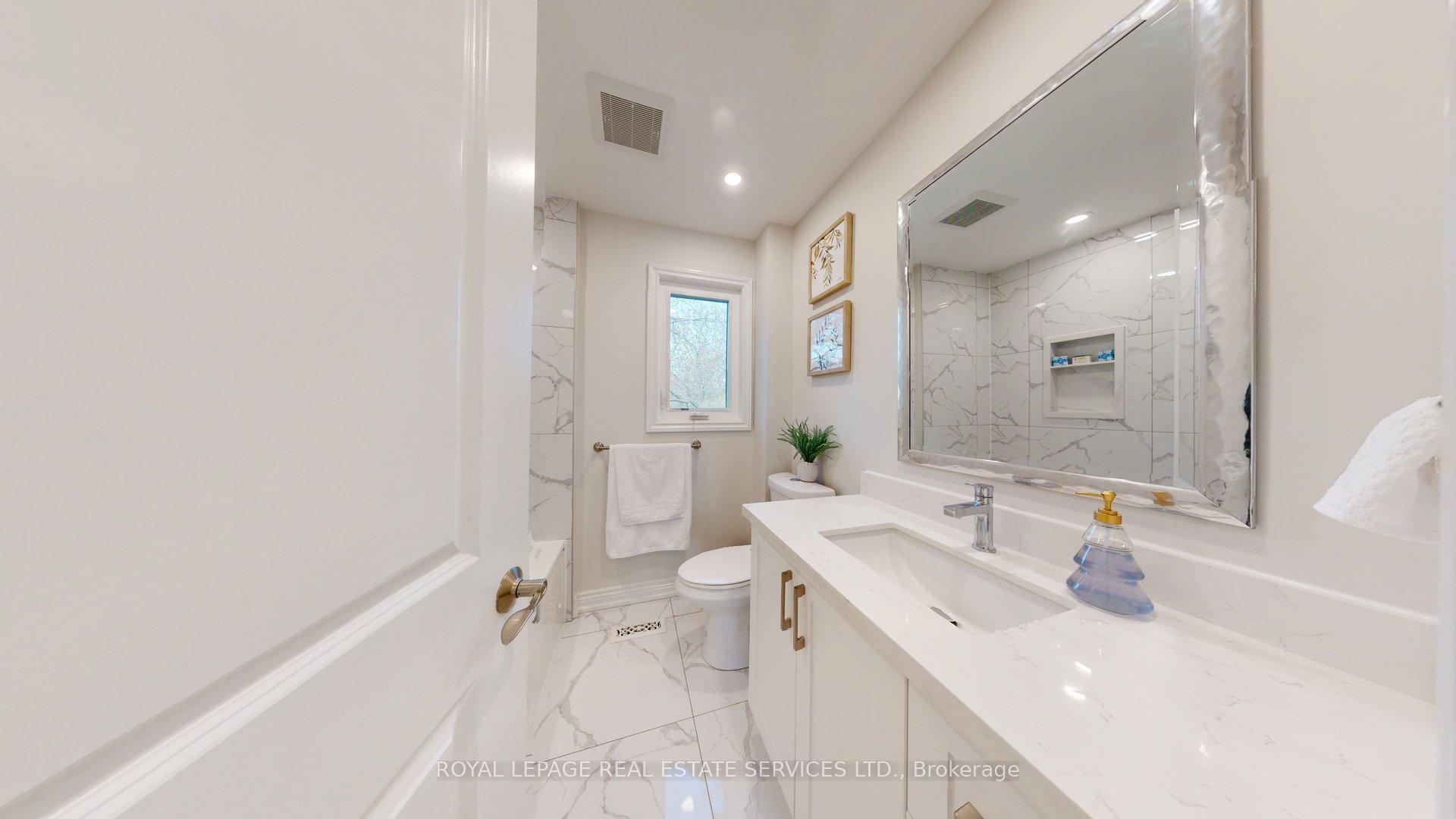 Photo 23 of 168 Ronan Avenue, Toronto, Lawrence Park North — HOMEH