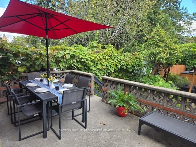 Photo 27 of 25 Roseneath Gardens, Toronto, Oakwood Village — HOMEH