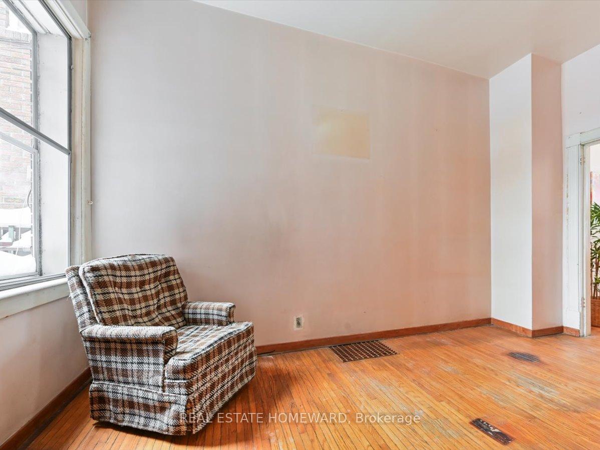 Photo 4 of 249 Manning Avenue, Toronto, Trinity-Bellwoods — HOMEH