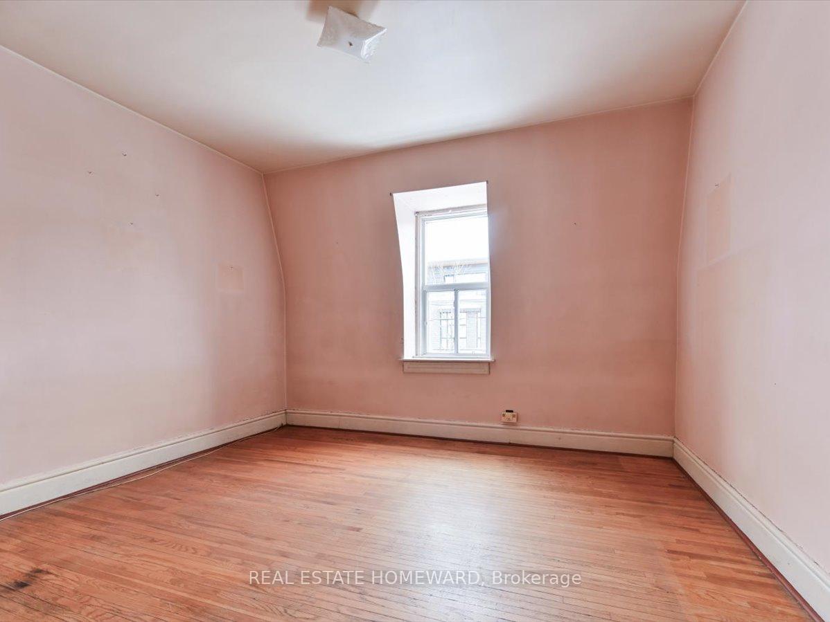 Photo 7 of 249 Manning Avenue, Toronto, Trinity-Bellwoods — HOMEH