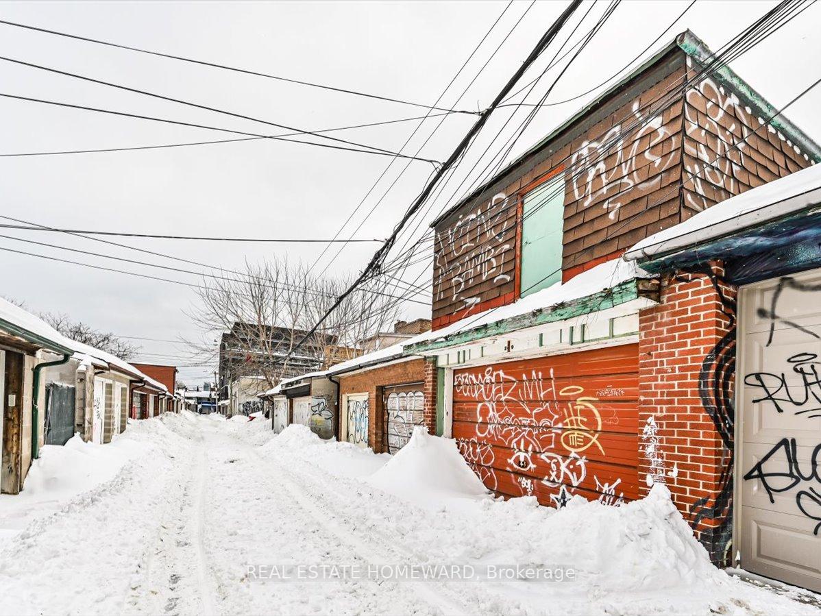 Photo 12 of 249 Manning Avenue, Toronto, Trinity-Bellwoods — HOMEH