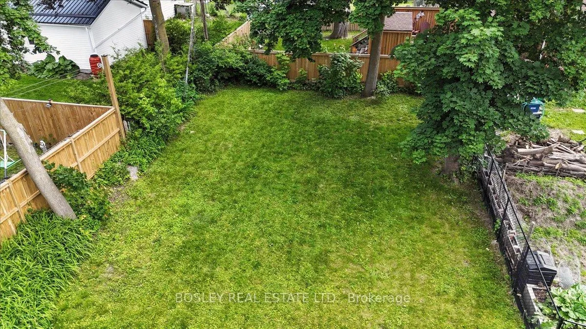 Photo 25 of 712 Park Street S, Peterborough, Otonabee Ward 1 — HOMEH