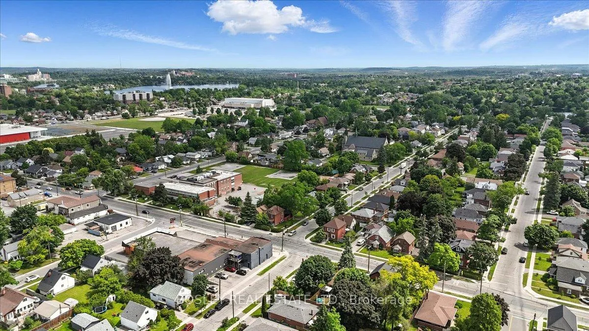 Photo 28 of 712 Park Street S, Peterborough, Otonabee Ward 1 — HOMEH