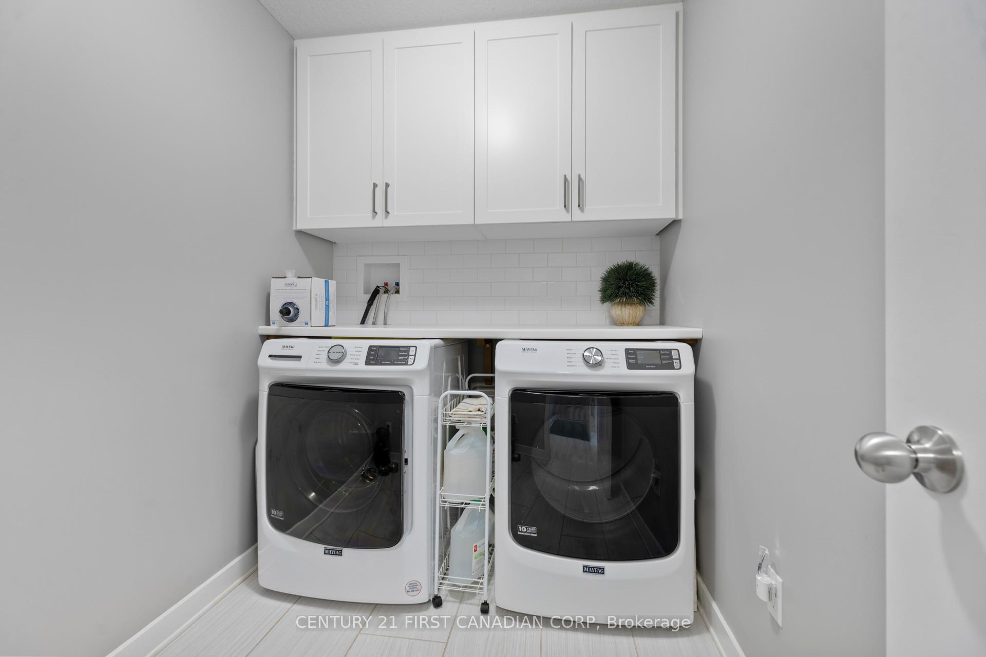 Photo 27 of 209 Everett Lane, Strathroy-Caradoc, NE — HOMEH