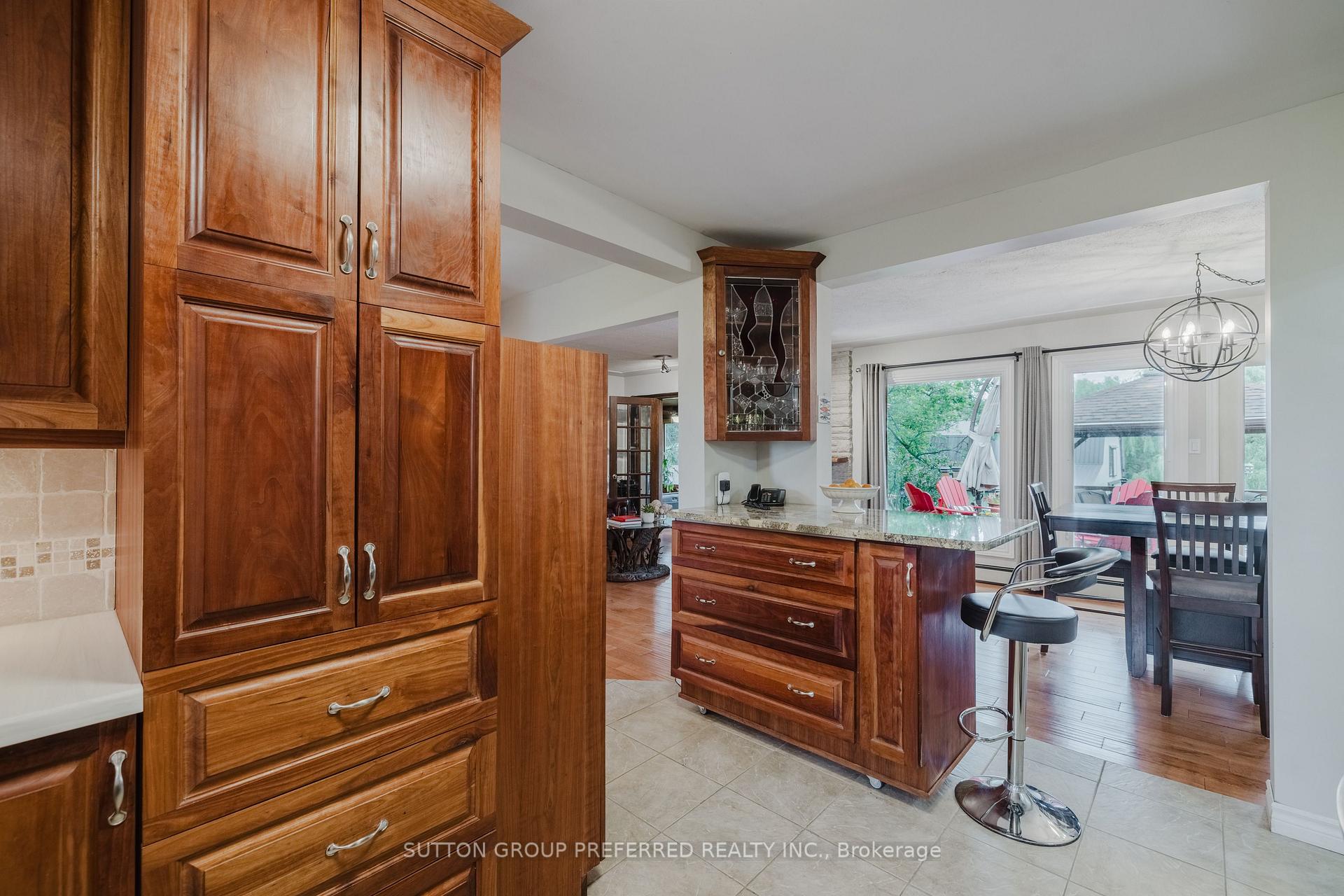 Photo 9 of 3304 Hamilton Road, Thames Centre, Rural Thames Centre — HOMEH