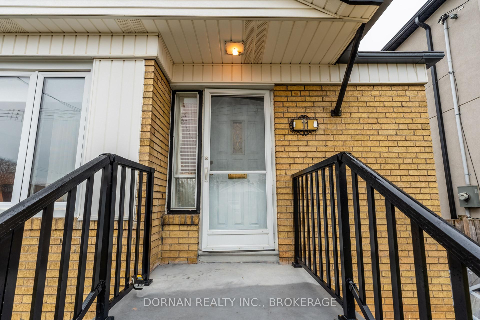 Photo 4 of 11 Frey Crescent, Scarborough, Wexford-Maryvale — HOMEH
