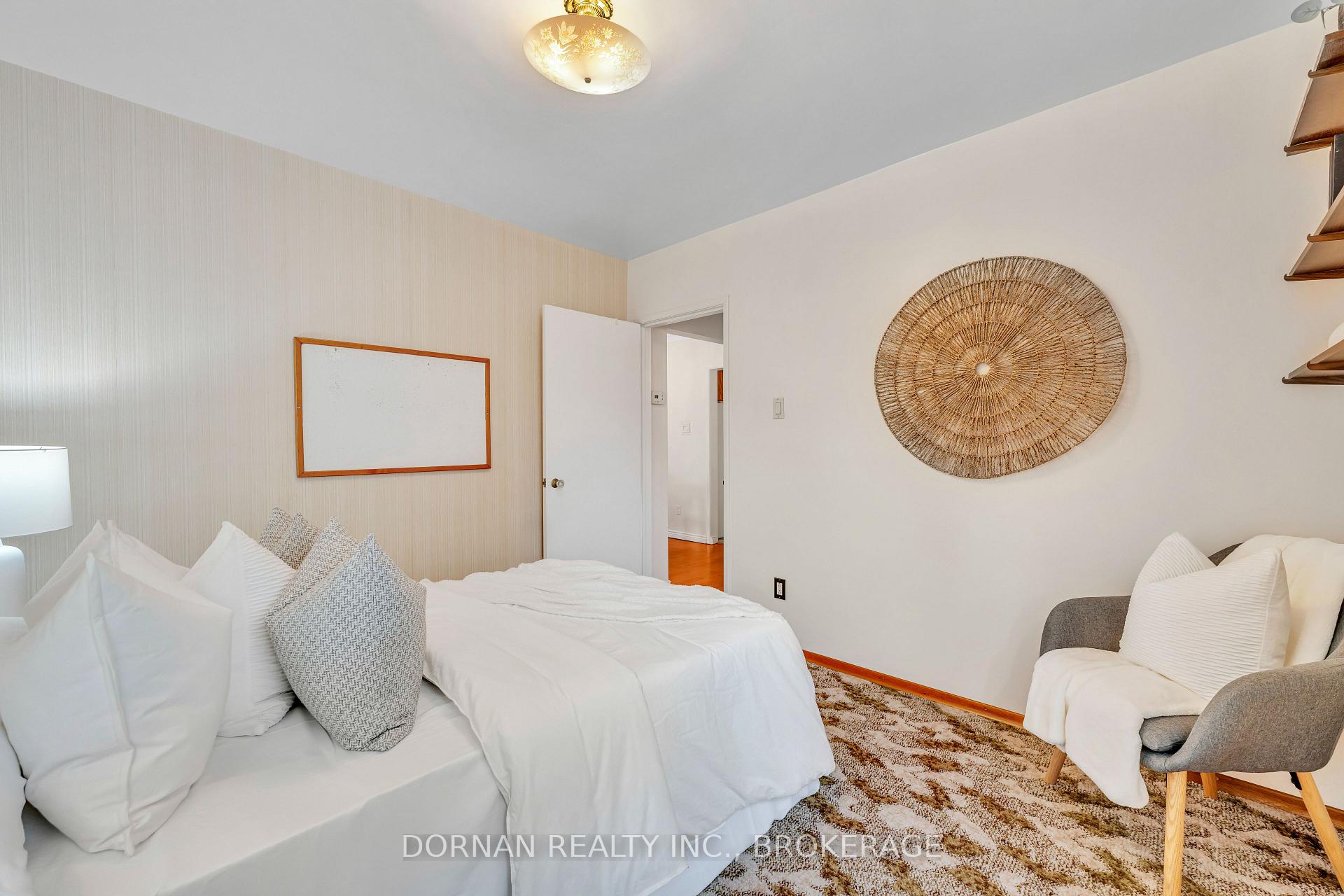 Photo 21 of 11 Frey Crescent, Scarborough, Wexford-Maryvale — HOMEH