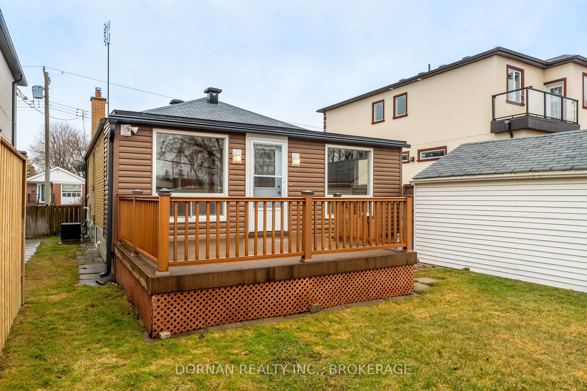 Photo 30 of 11 Frey Crescent, Scarborough, Wexford-Maryvale — HOMEH