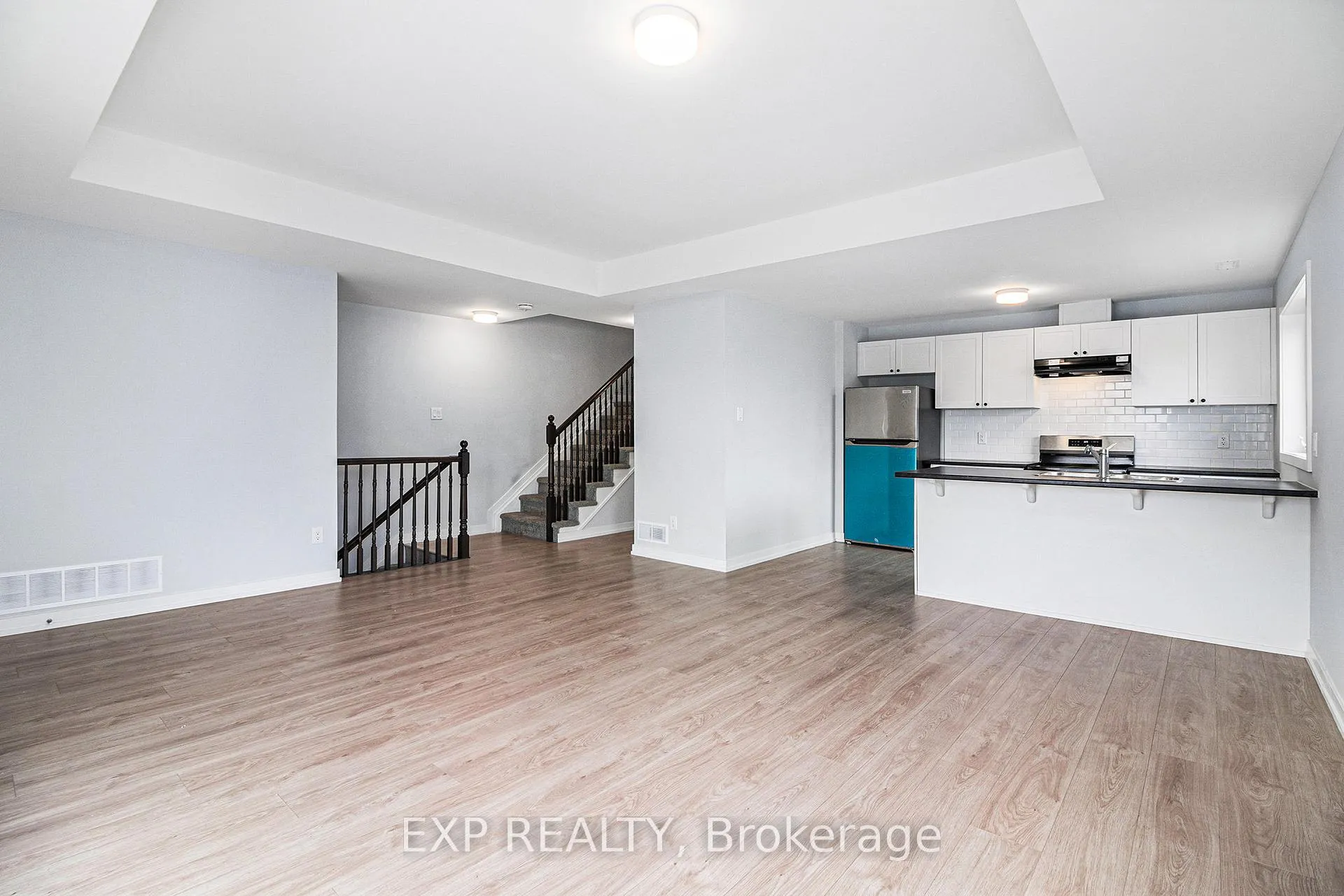 Photo 4 of 57 Dashing Private, Ottawa, Avalon West — HOMEH