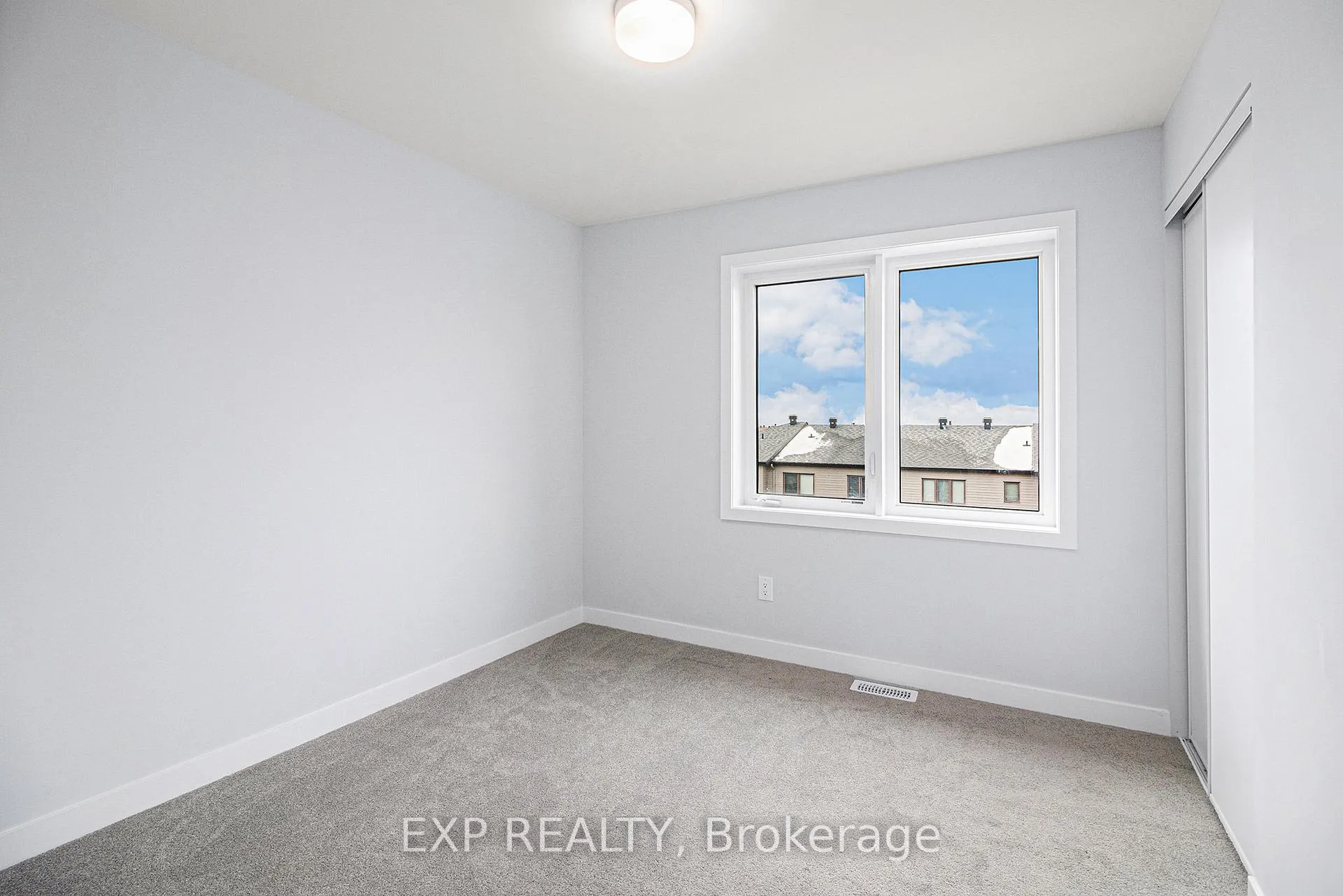 Photo 11 of 57 Dashing Private, Ottawa, Avalon West — HOMEH