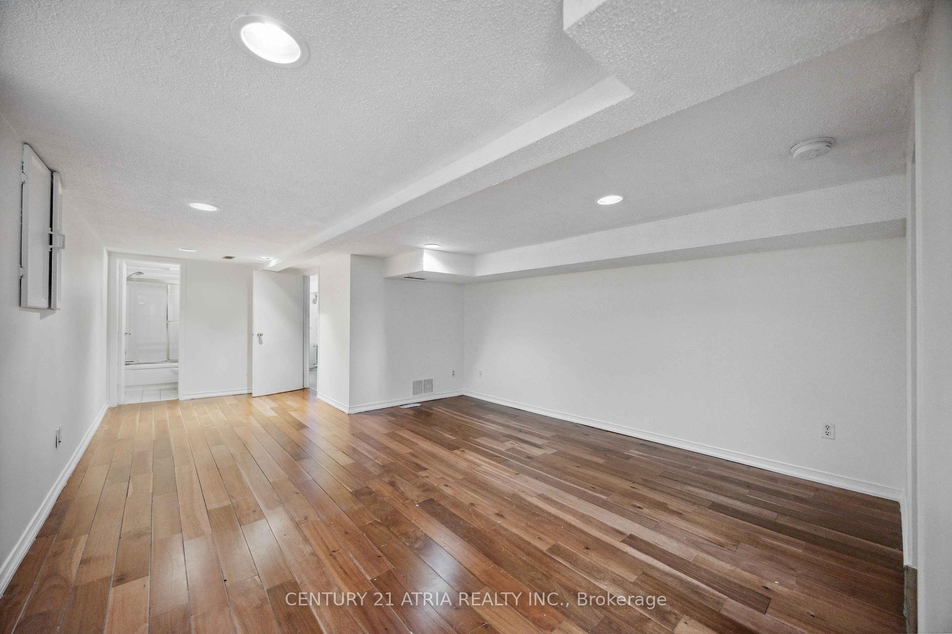 Photo 8 of 1860 Gerrard Street E, Toronto, Woodbine Corridor — HOMEH