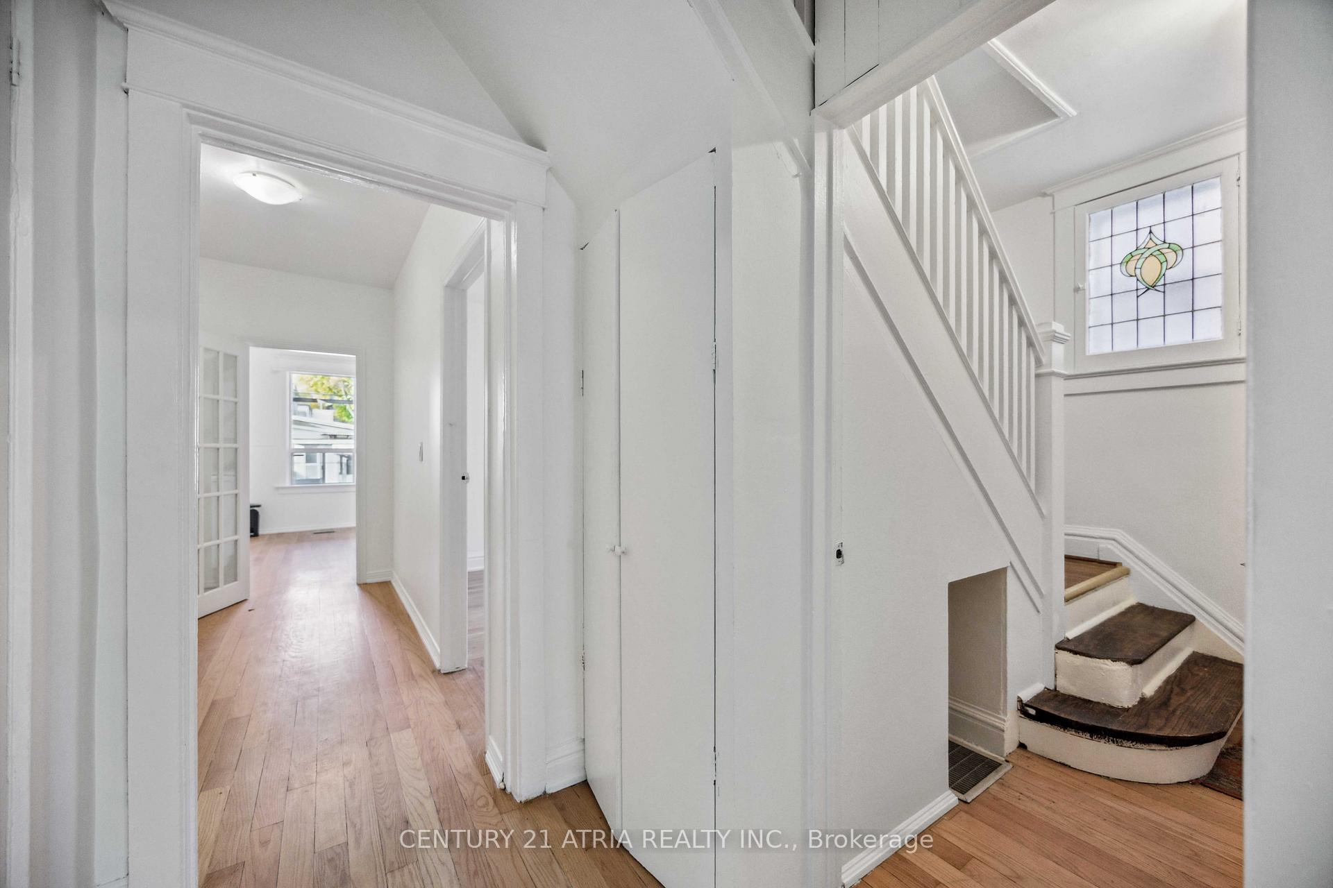 Photo 10 of 1860 Gerrard Street E, Toronto, Woodbine Corridor — HOMEH