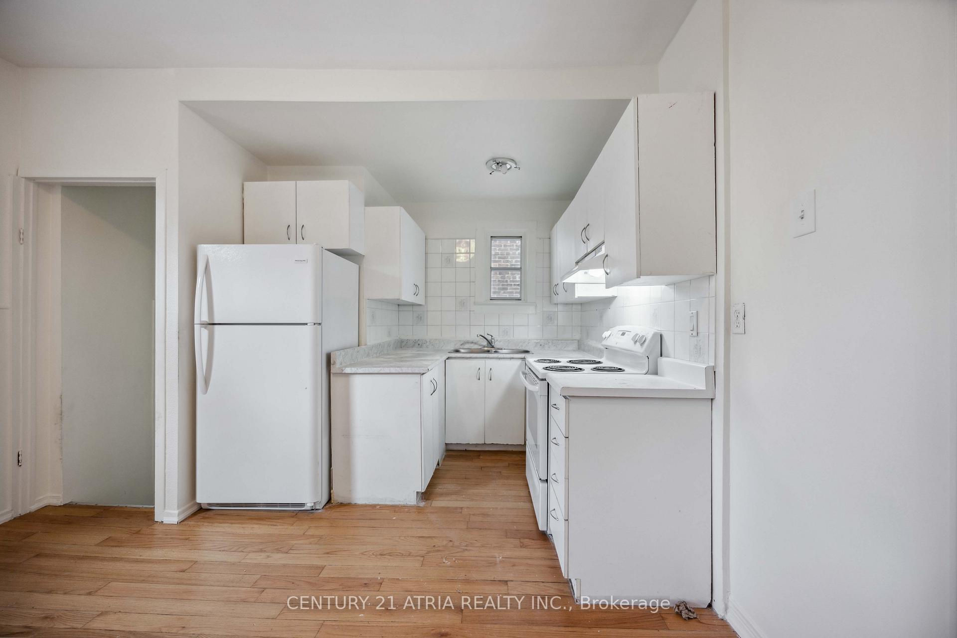 Photo 13 of 1860 Gerrard Street E, Toronto, Woodbine Corridor — HOMEH