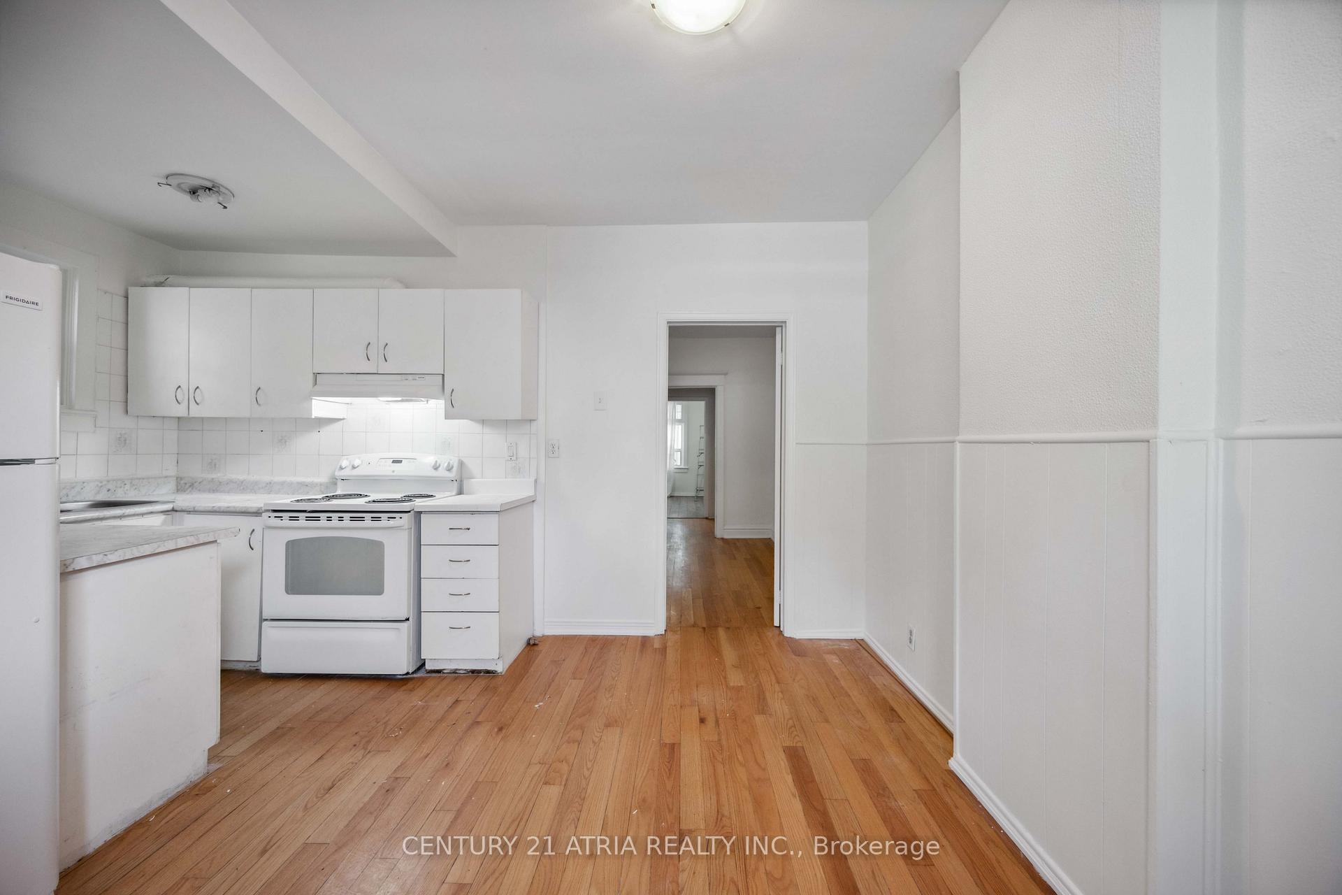 Photo 14 of 1860 Gerrard Street E, Toronto, Woodbine Corridor — HOMEH