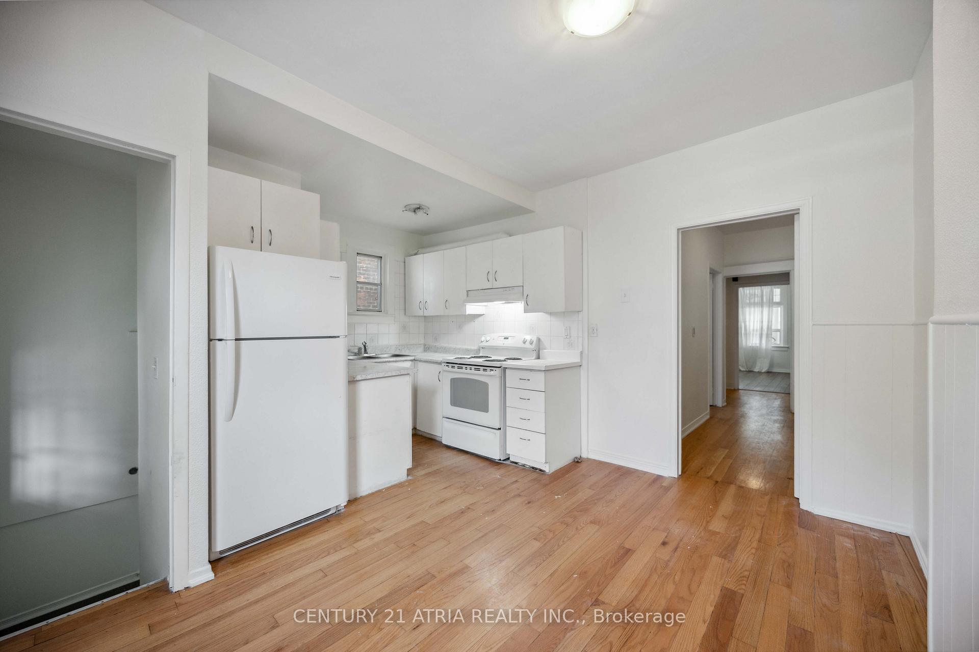 Photo 15 of 1860 Gerrard Street E, Toronto, Woodbine Corridor — HOMEH