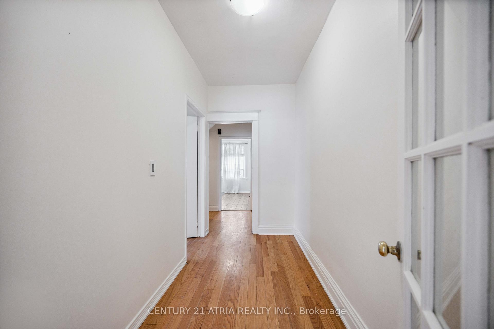 Photo 18 of 1860 Gerrard Street E, Toronto, Woodbine Corridor — HOMEH