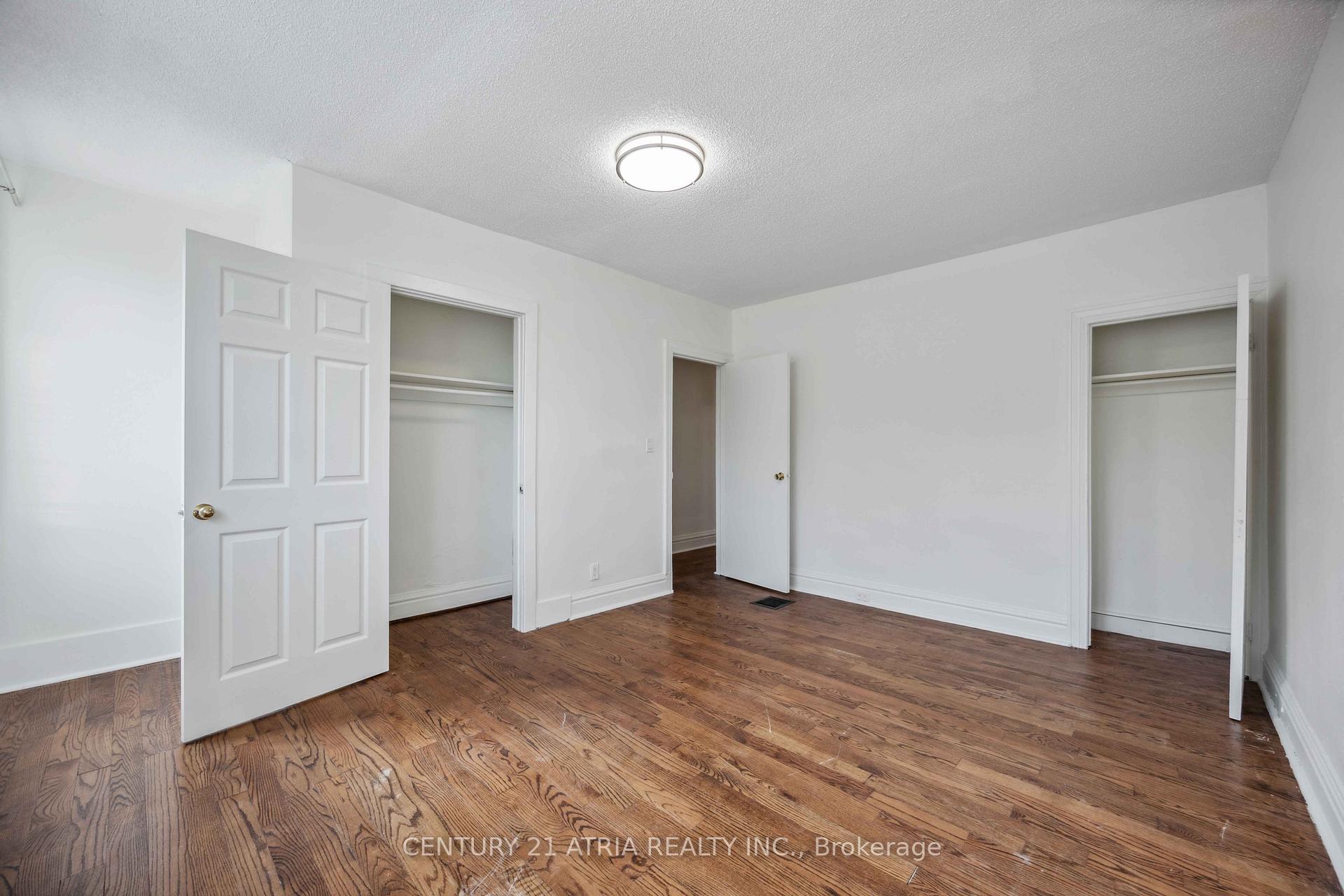 Photo 19 of 1860 Gerrard Street E, Toronto, Woodbine Corridor — HOMEH