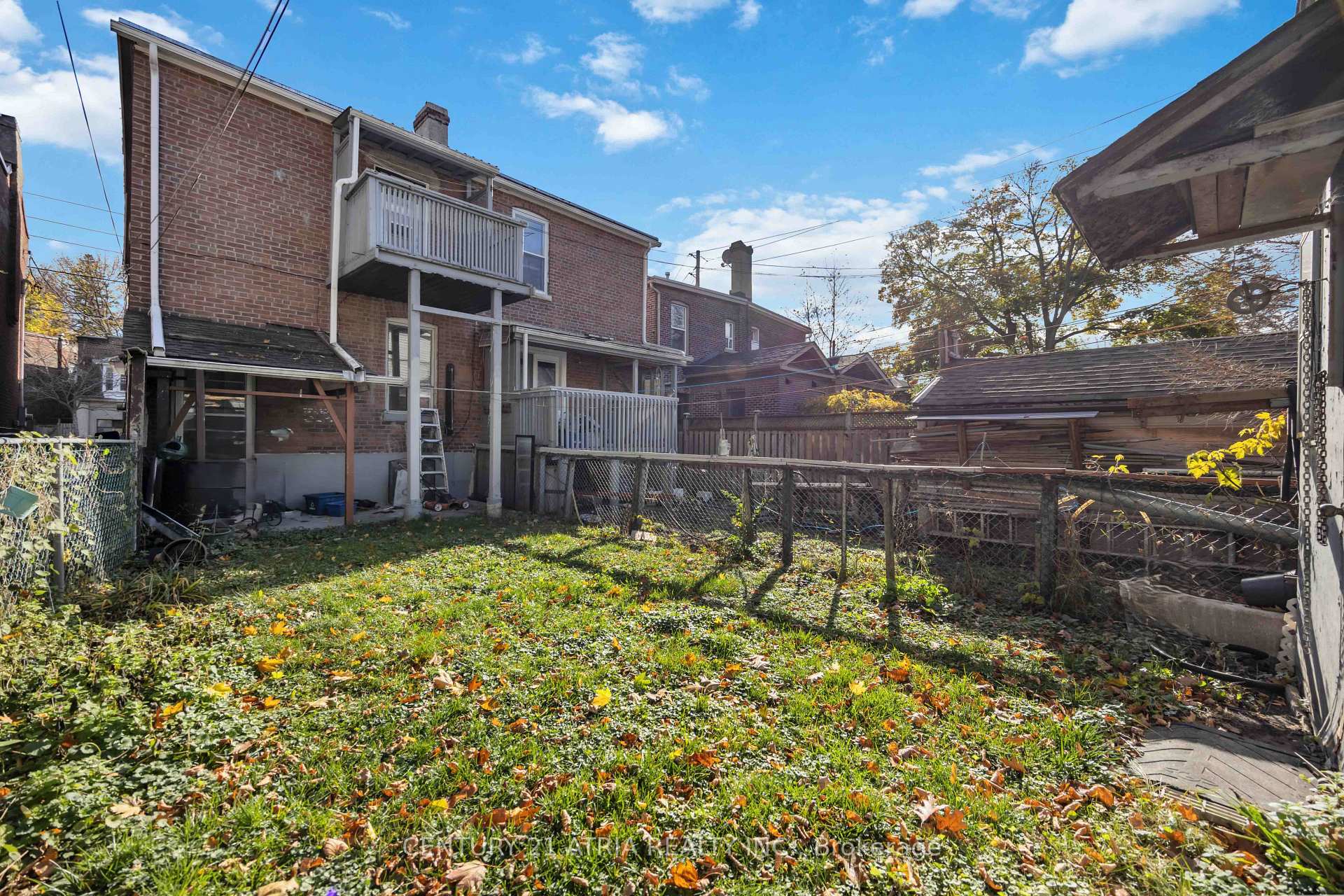 Photo 26 of 1860 Gerrard Street E, Toronto, Woodbine Corridor — HOMEH
