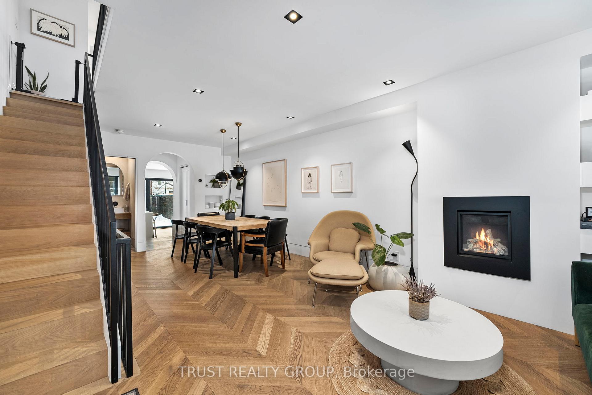 Photo 3 of 29 Perth Avenue, Toronto, Dufferin Grove — HOMEH