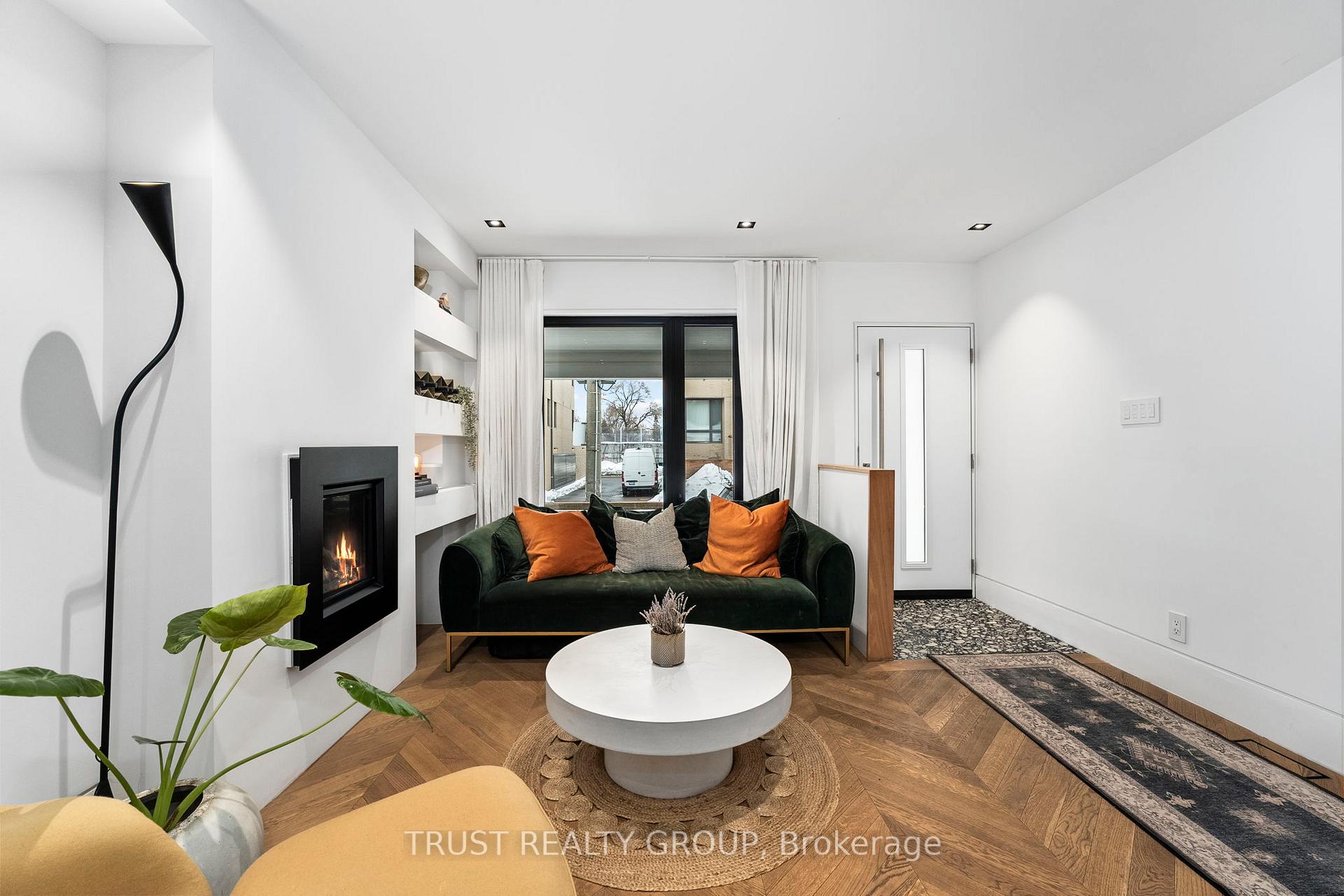 Photo 4 of 29 Perth Avenue, Toronto, Dufferin Grove — HOMEH