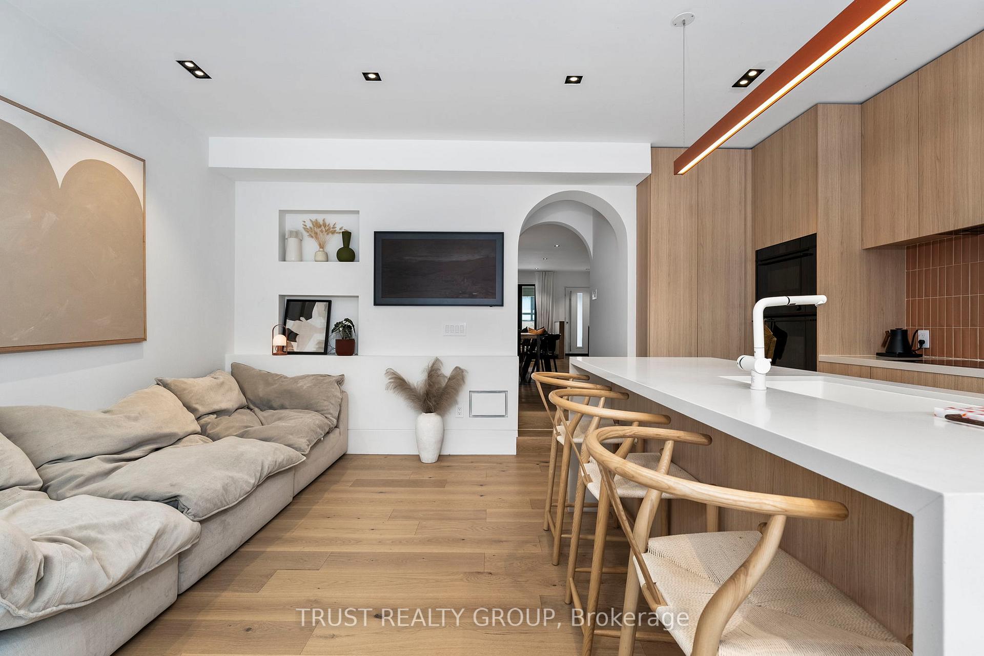 Photo 10 of 29 Perth Avenue, Toronto, Dufferin Grove — HOMEH