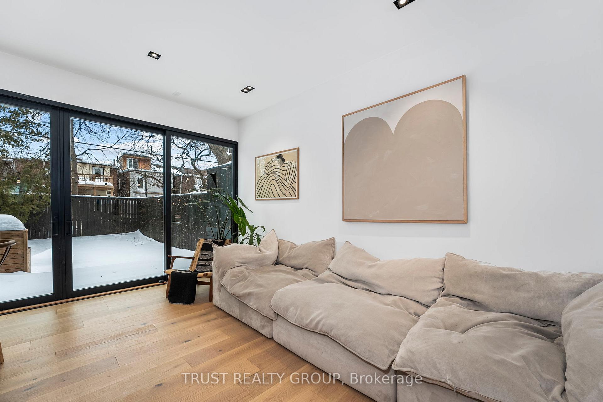 Photo 13 of 29 Perth Avenue, Toronto, Dufferin Grove — HOMEH