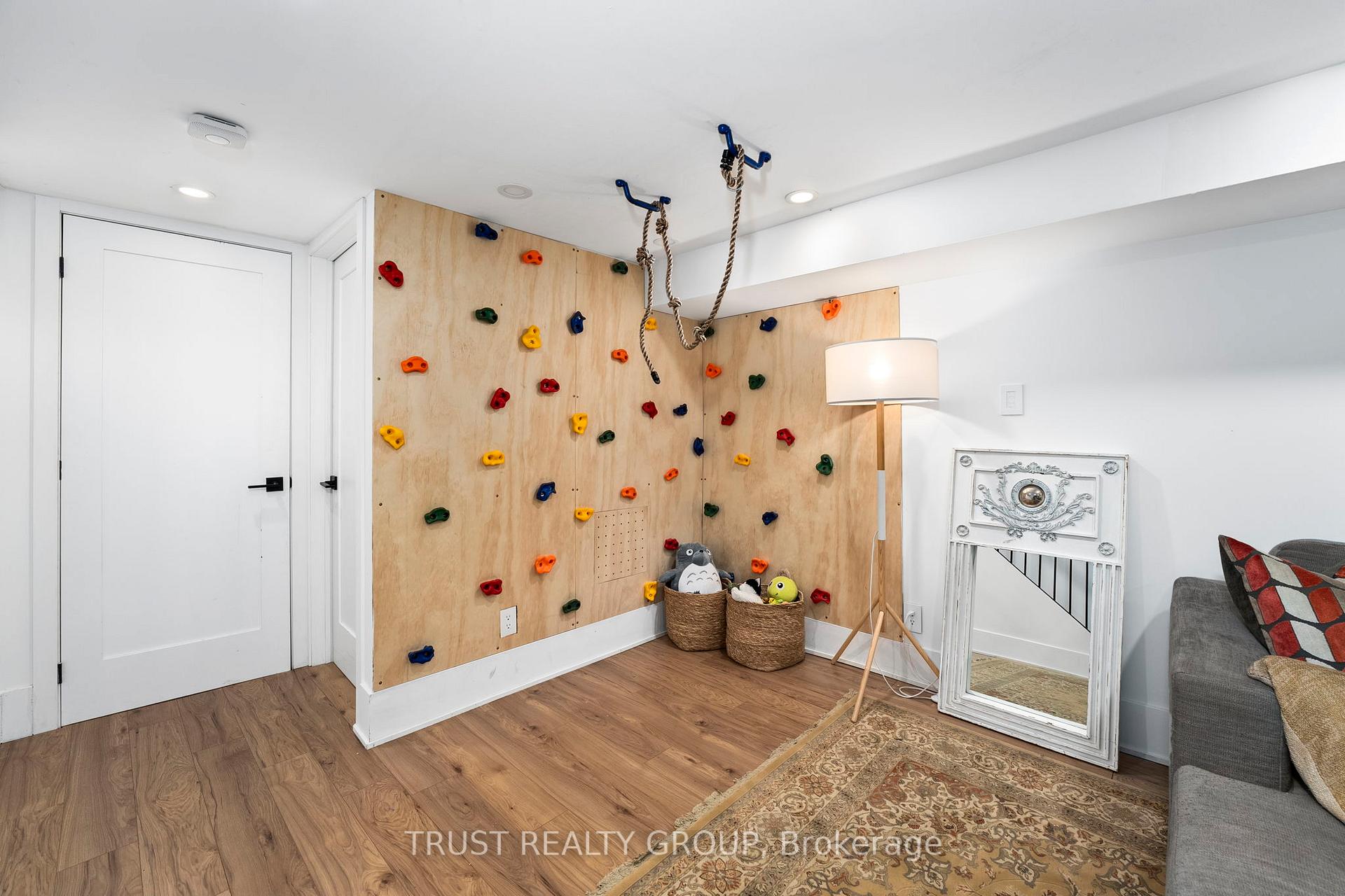 Photo 25 of 29 Perth Avenue, Toronto, Dufferin Grove — HOMEH
