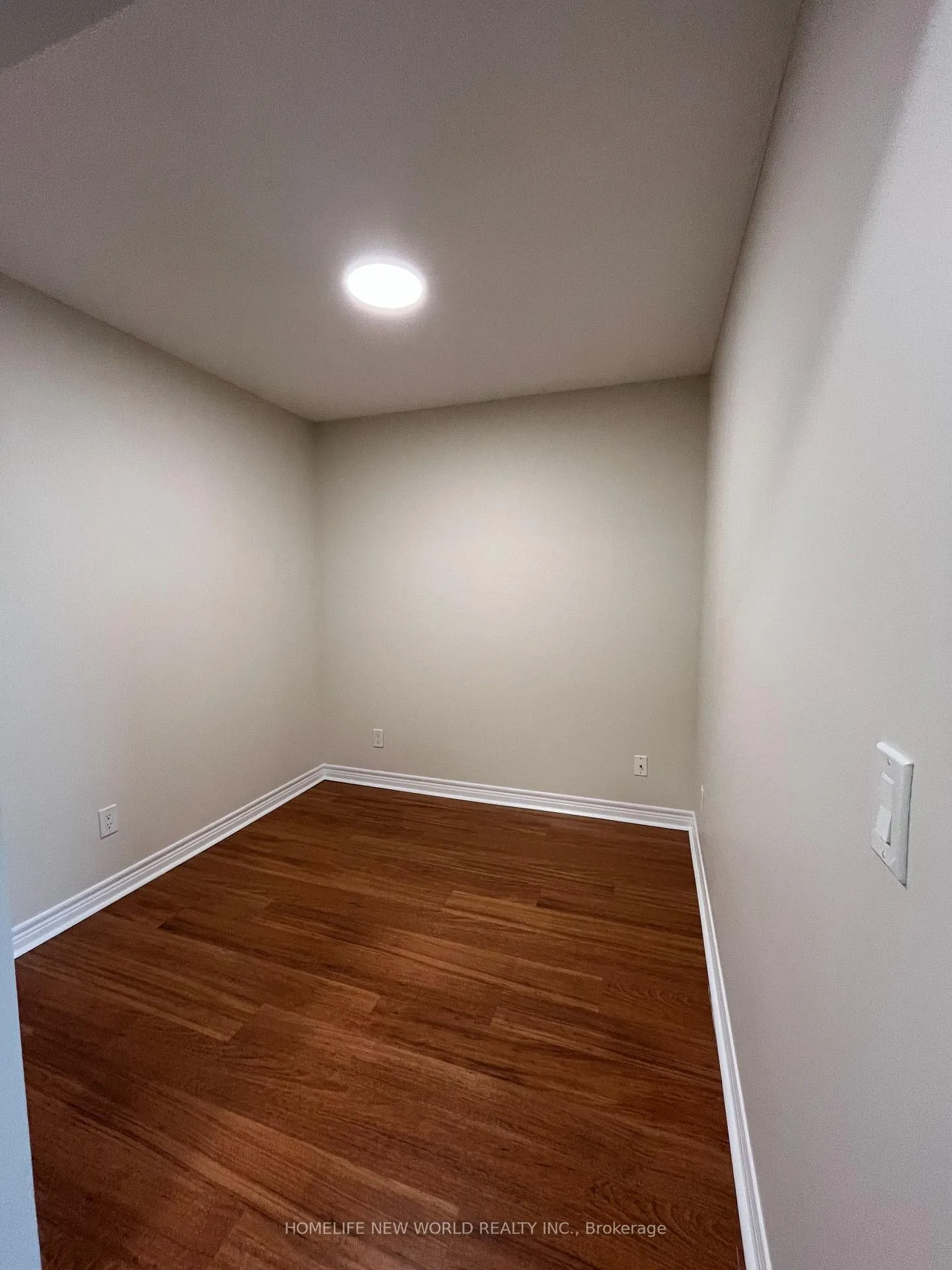 Photo 5 of Unit 503, 15 North Park Road, Vaughan, Beverley Glen — HOMEH