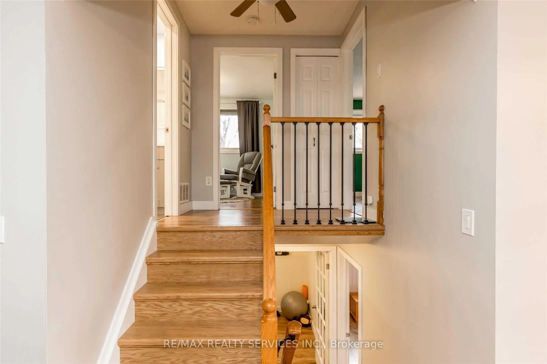 Photo 10 of 83 Janice Drive, Barrie, Sunnidale — HOMEH