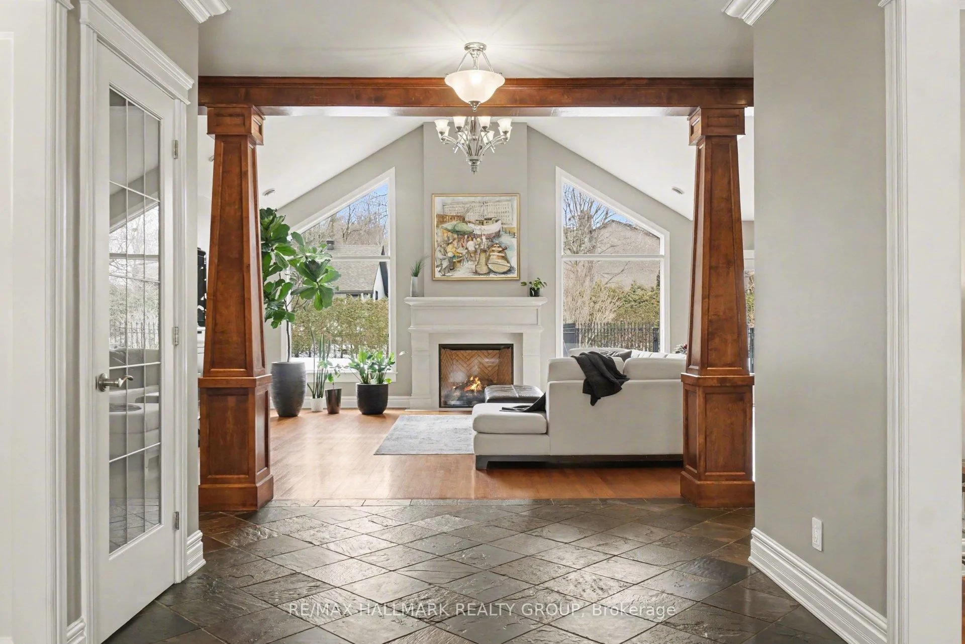 Photo 2 of 62 Rebecca Crescent, Ottawa, Rothwell Heights — HOMEH