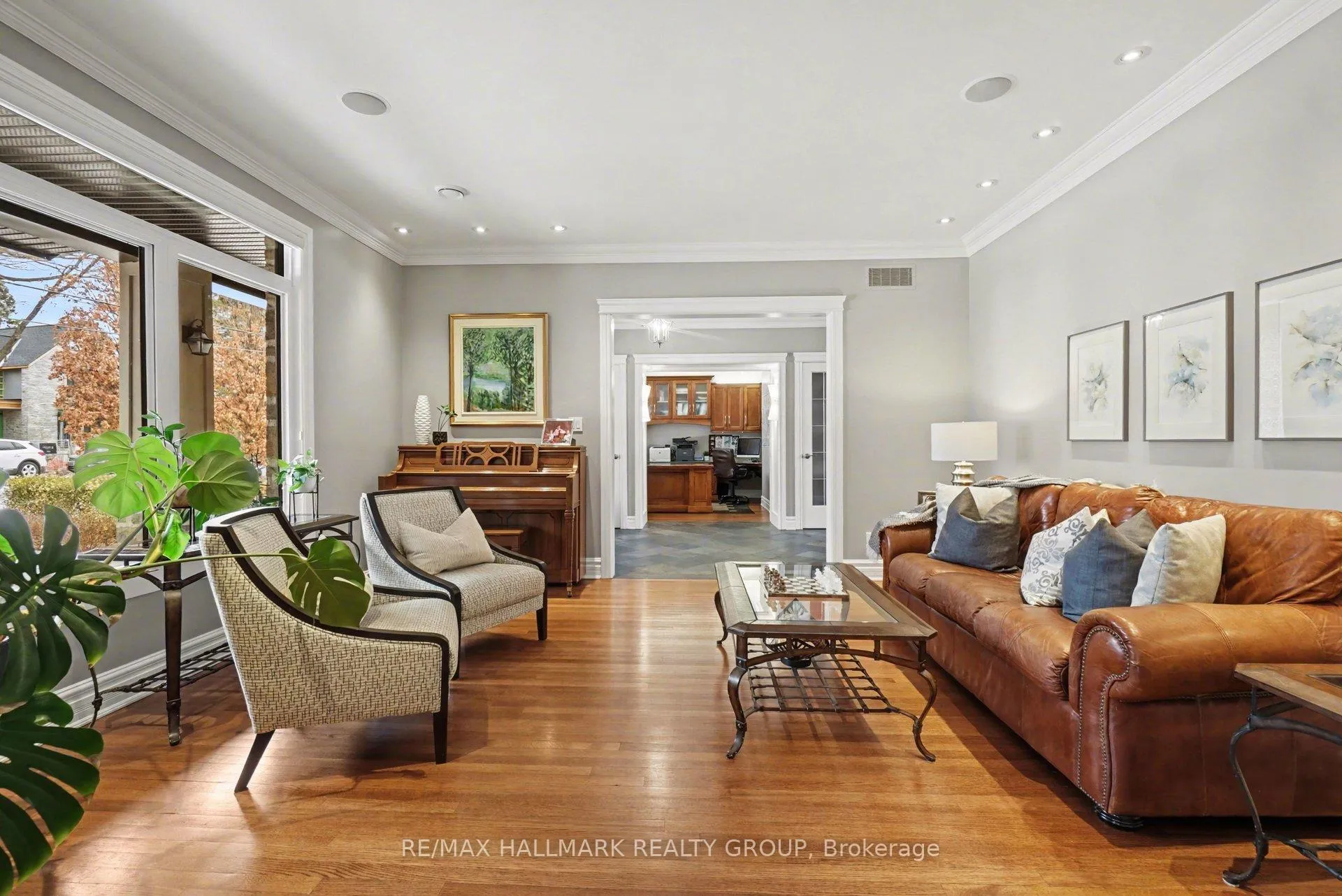 Photo 6 of 62 Rebecca Crescent, Ottawa, Rothwell Heights — HOMEH