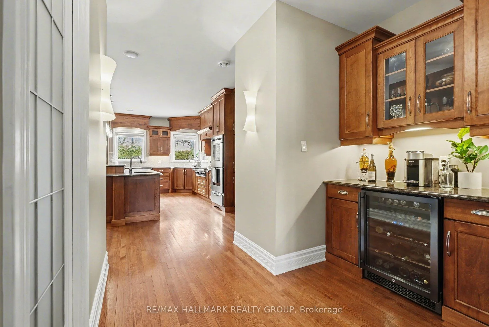 Photo 9 of 62 Rebecca Crescent, Ottawa, Rothwell Heights — HOMEH
