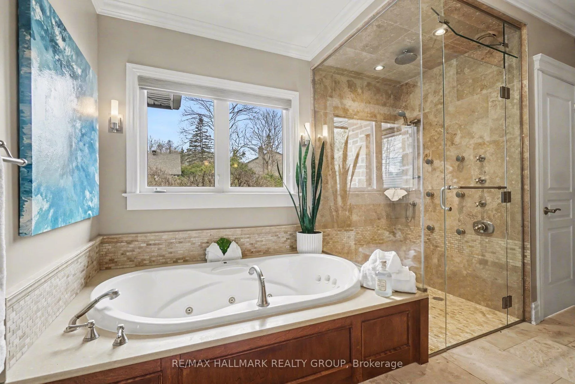 Photo 24 of 62 Rebecca Crescent, Ottawa, Rothwell Heights — HOMEH