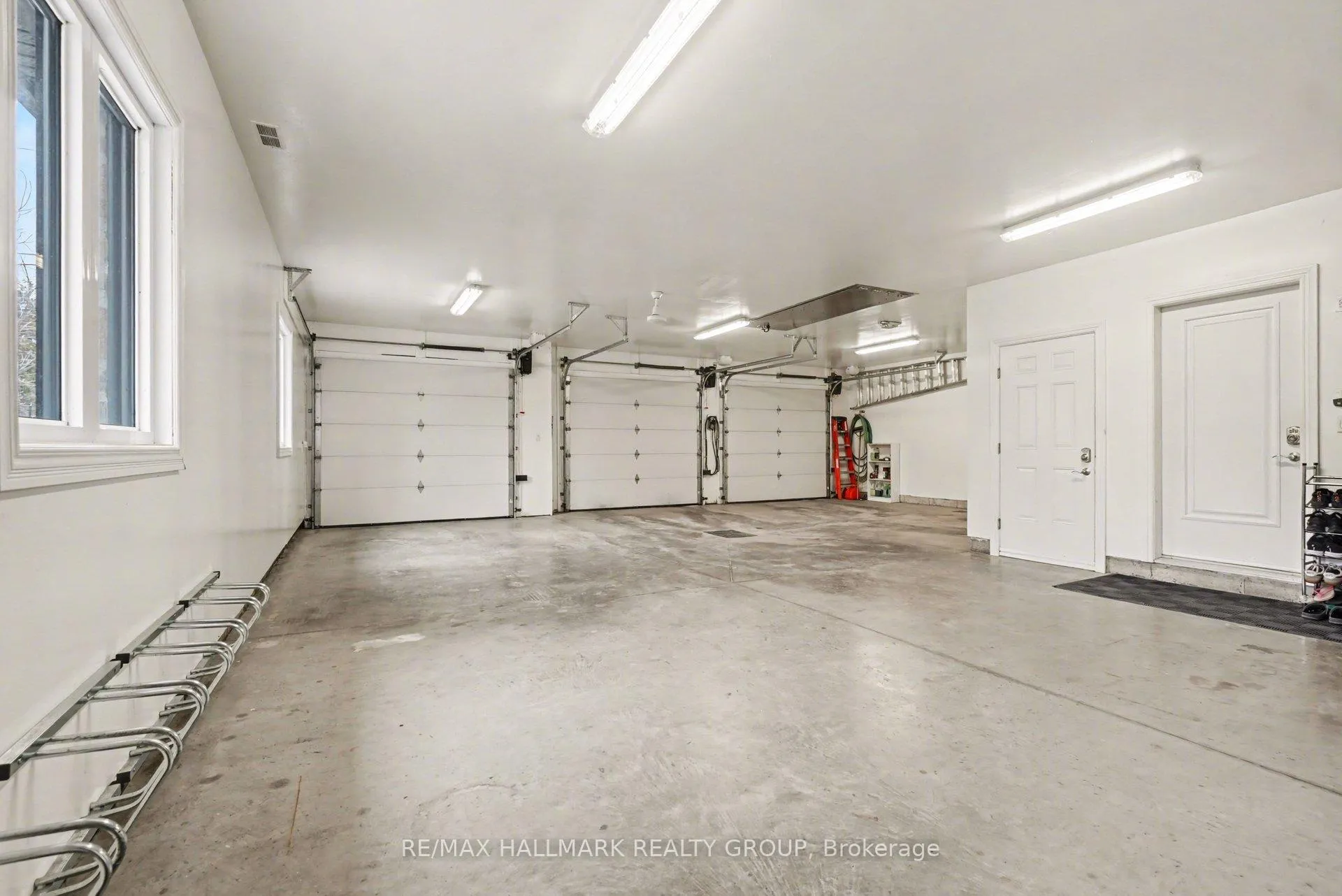 Photo 43 of 62 Rebecca Crescent, Ottawa, Rothwell Heights — HOMEH