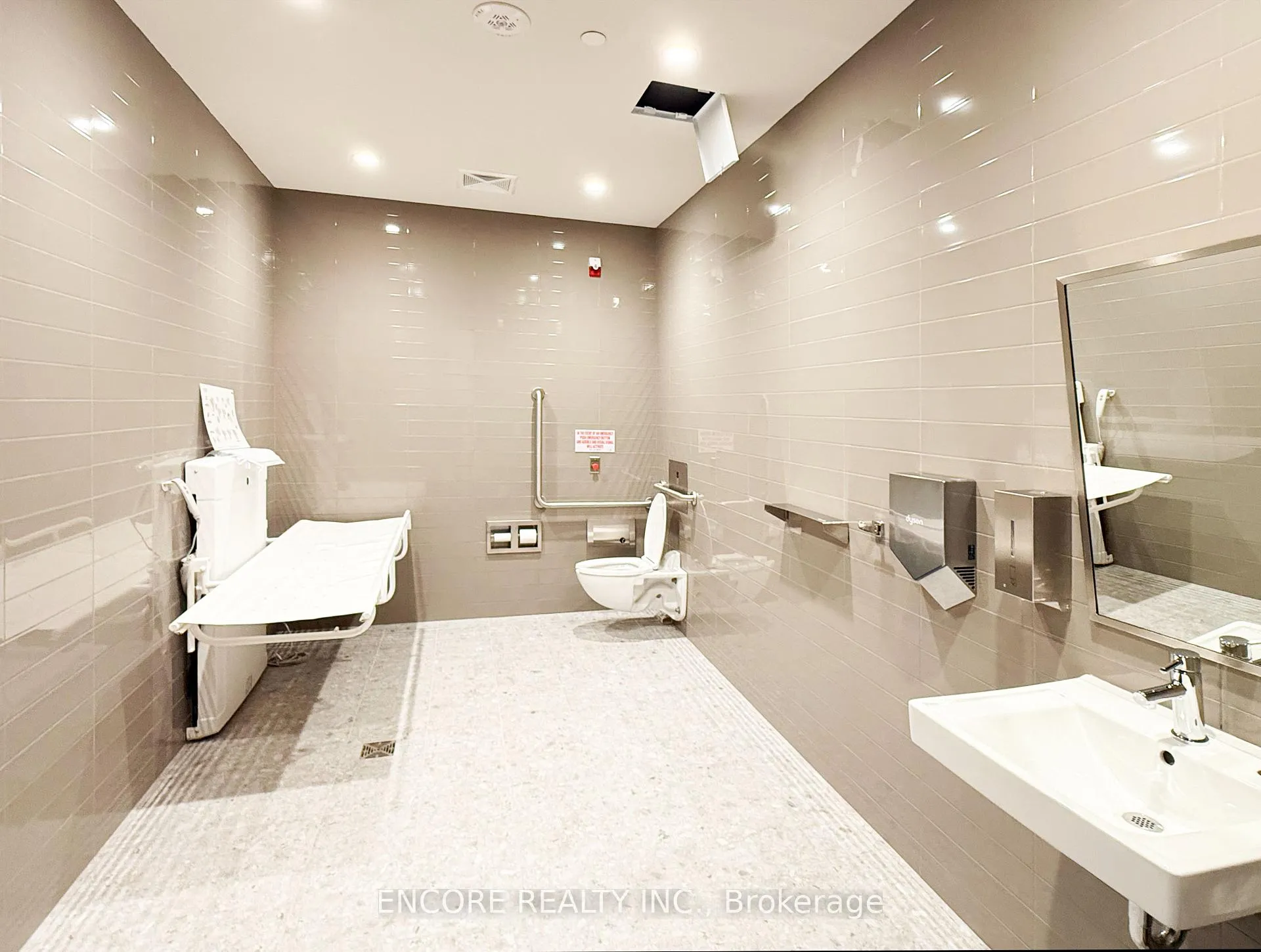 Photo 20 of Unit 3515, 180 Front Street E, Toronto, Moss Park — HOMEH