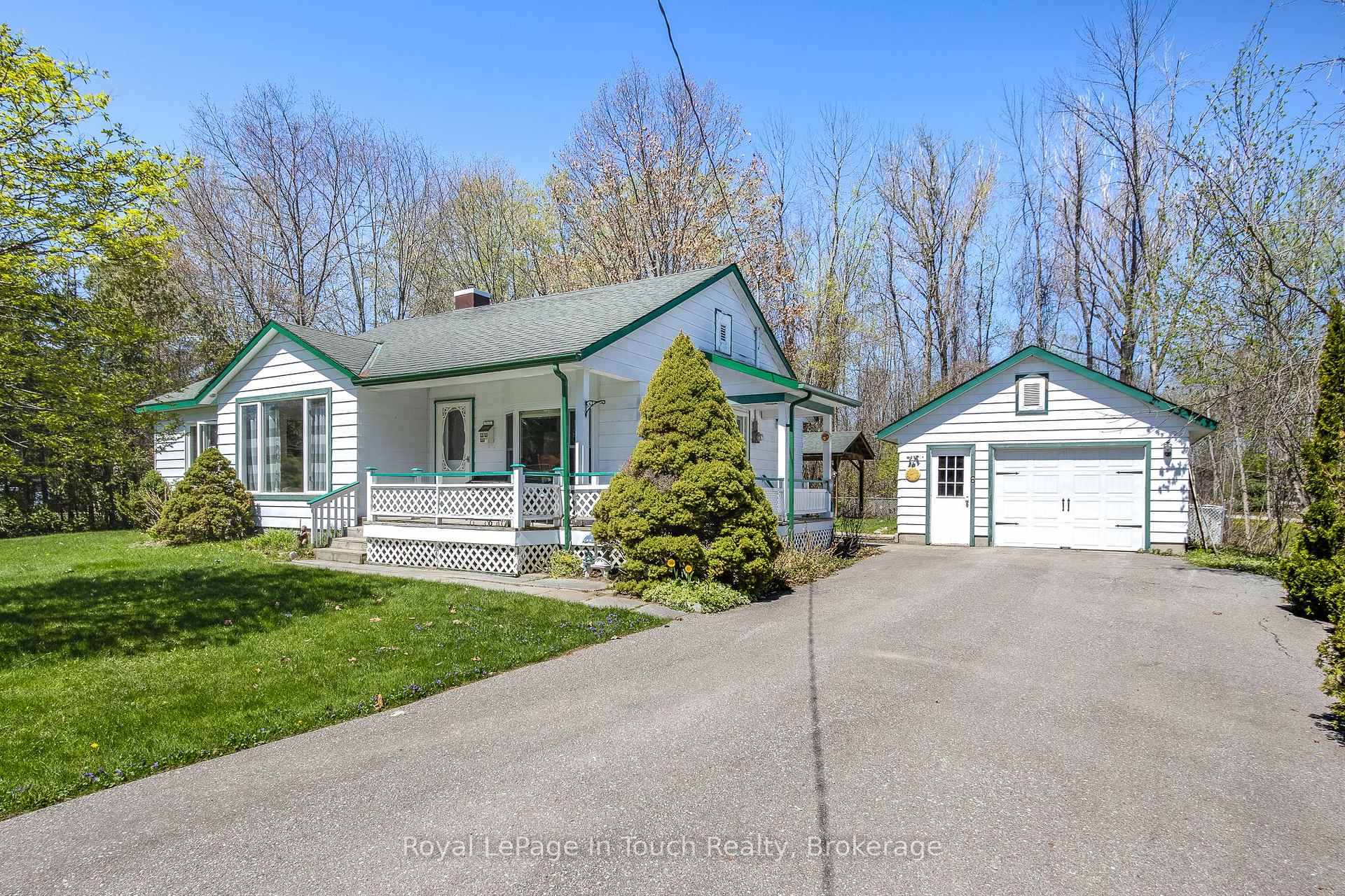 Photo 1 of 6 Davis Drive, Tay, Rural Tay — HOMEH