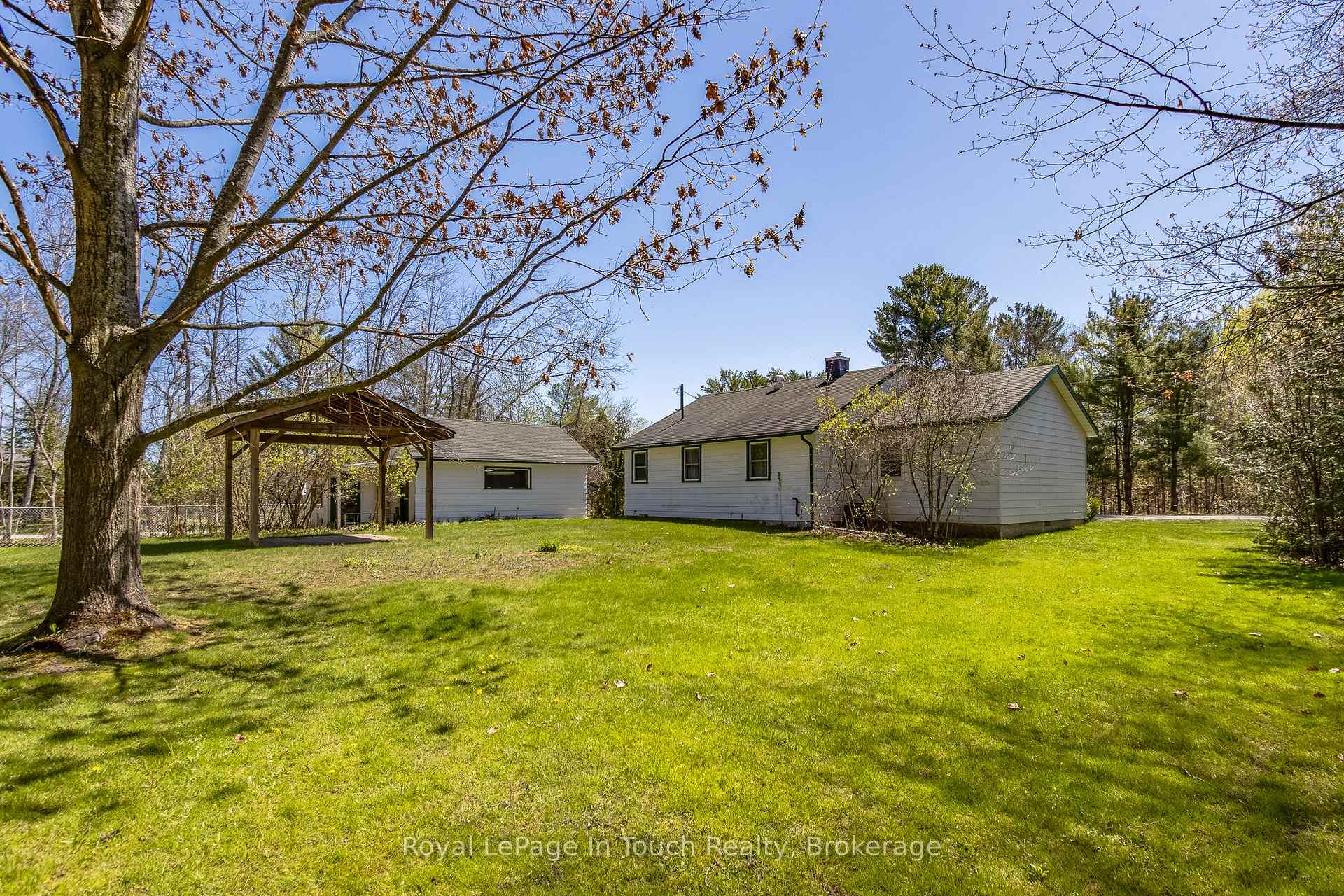 Photo 15 of 6 Davis Drive, Tay, Rural Tay — HOMEH