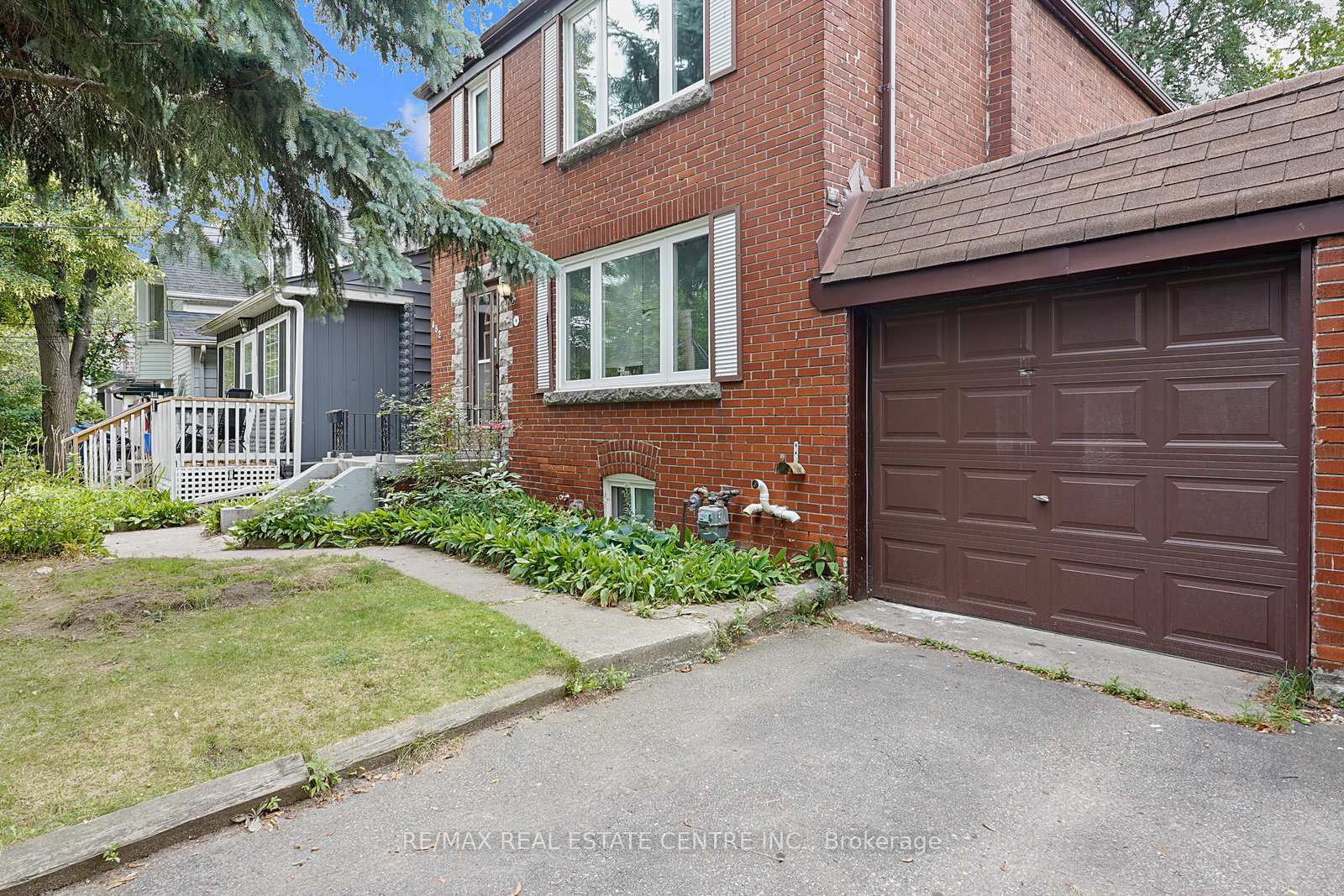 Photo 3 of 482 Rhodes Avenue, Toronto, Greenwood-Coxwell — HOMEH