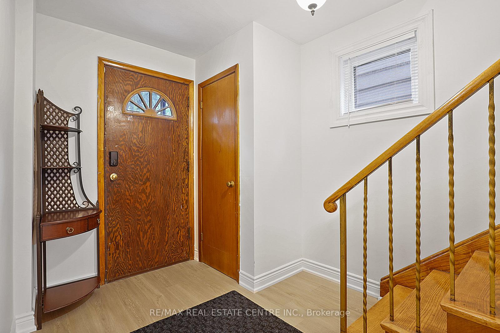 Photo 8 of 482 Rhodes Avenue, Toronto, Greenwood-Coxwell — HOMEH