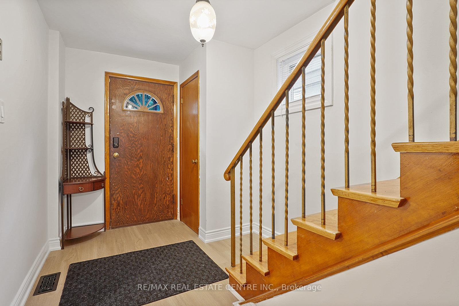Photo 9 of 482 Rhodes Avenue, Toronto, Greenwood-Coxwell — HOMEH